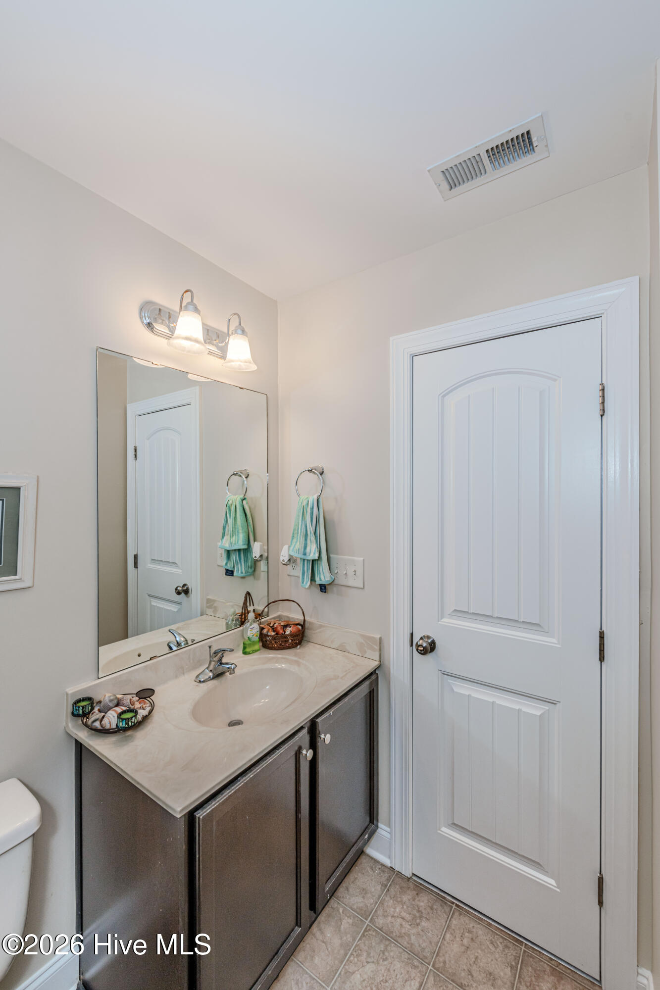 713 Oleander Street Property Photo 27