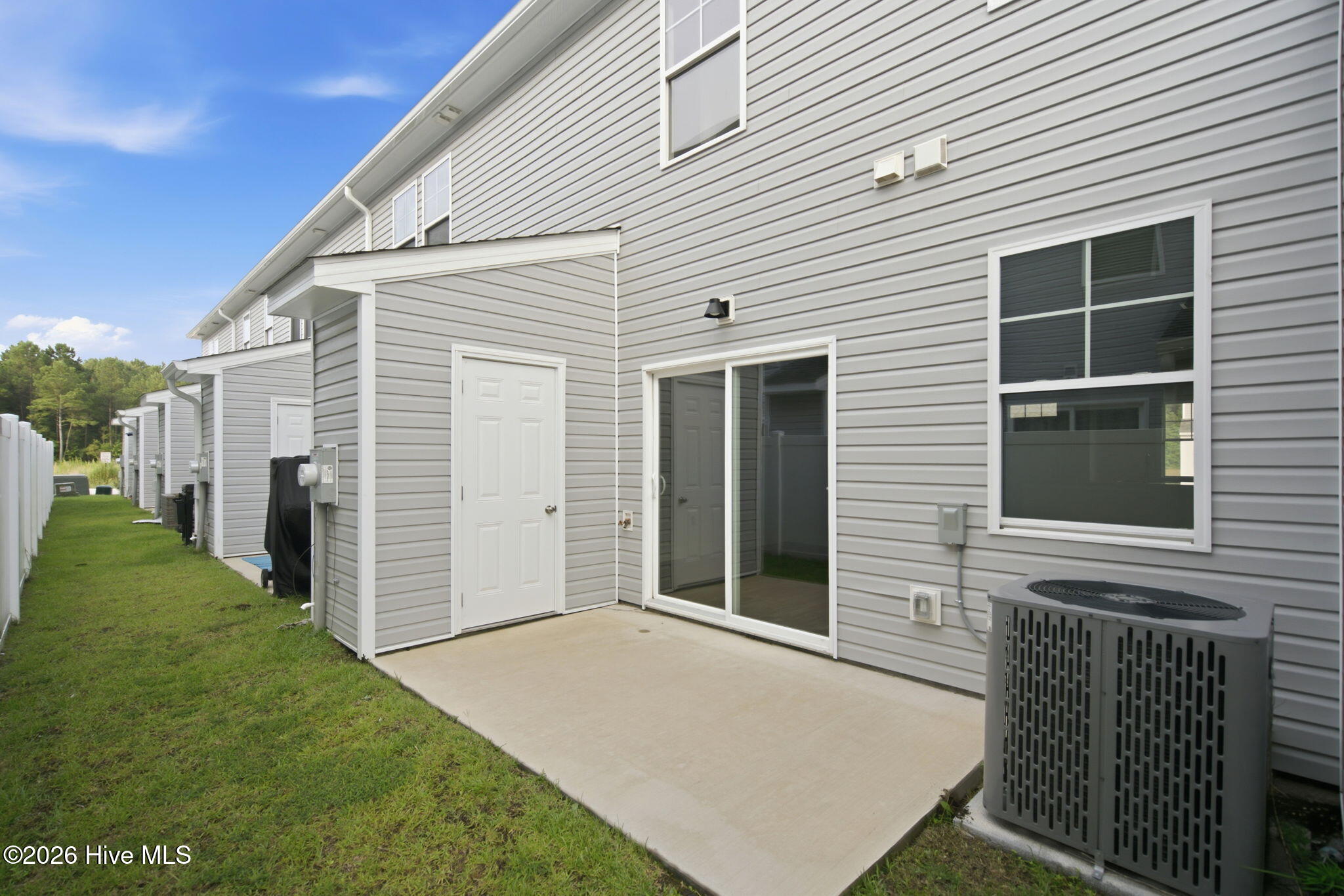 208 Sandy Cove Lane Property Photo 2