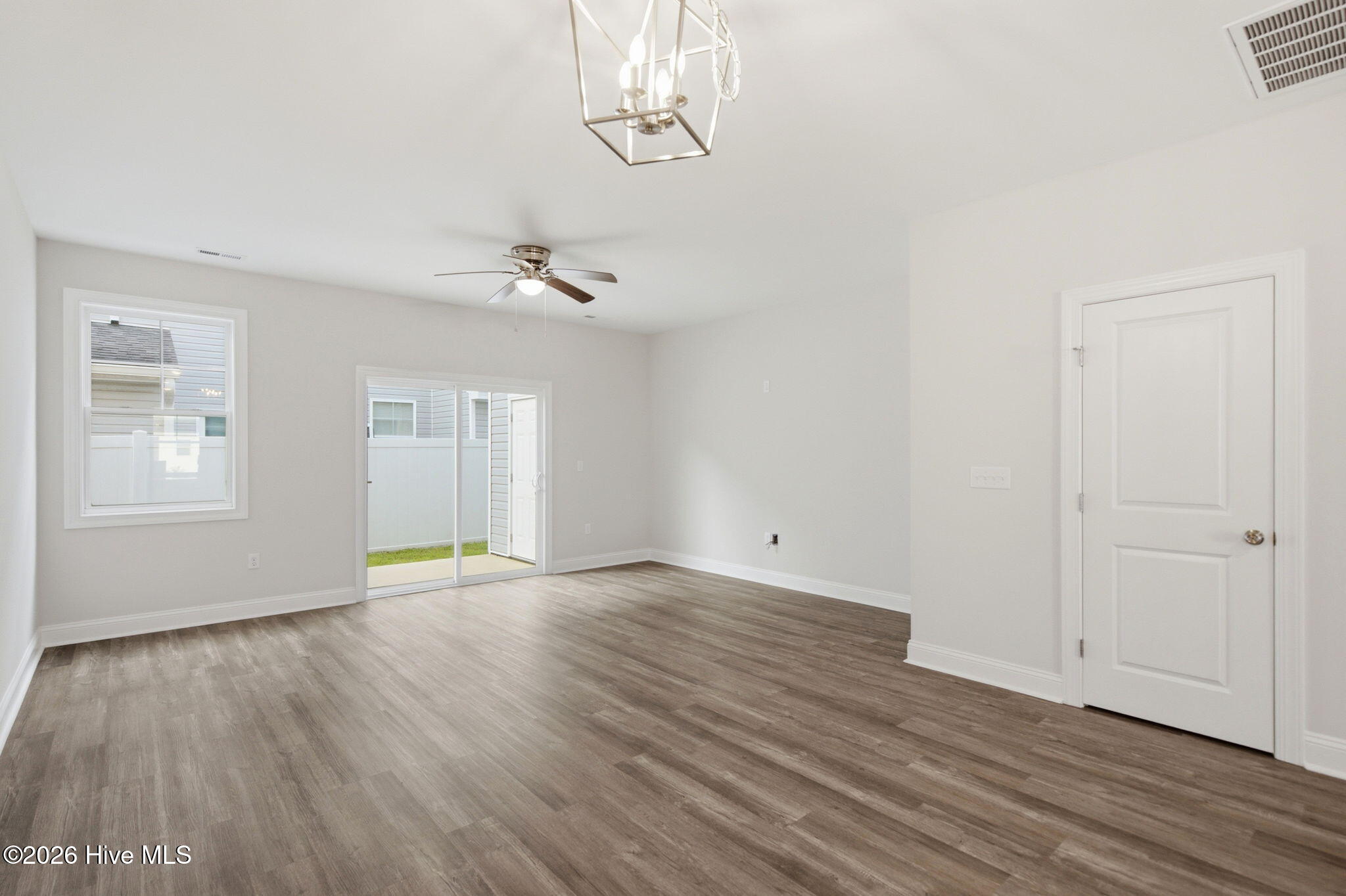 208 Sandy Cove Lane Property Photo 9