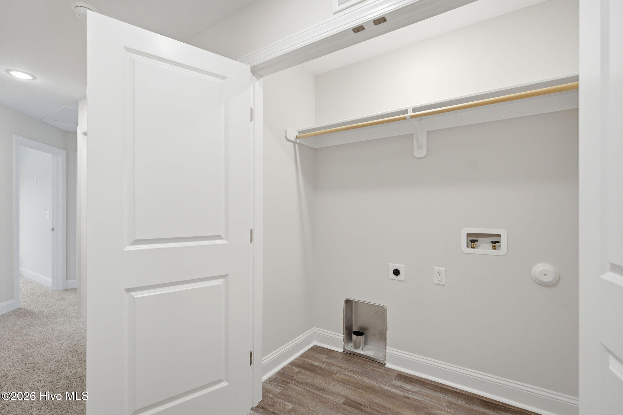 208 Sandy Cove Lane Property Photo 16