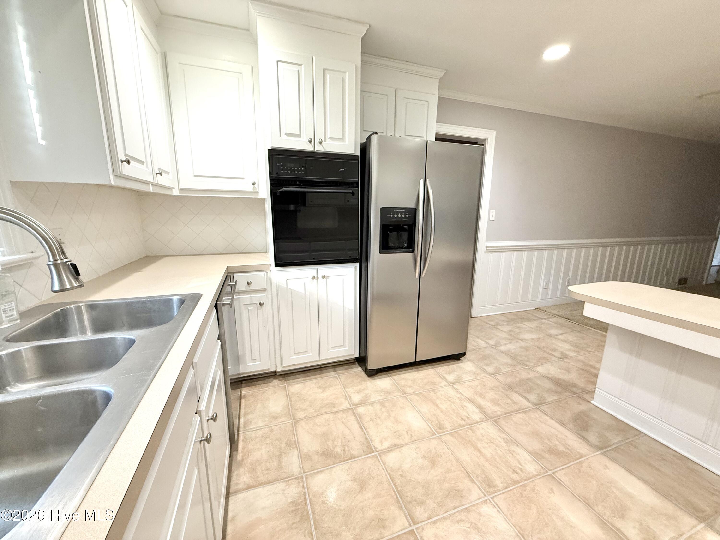 2106 Southview Drive Property Photo 5