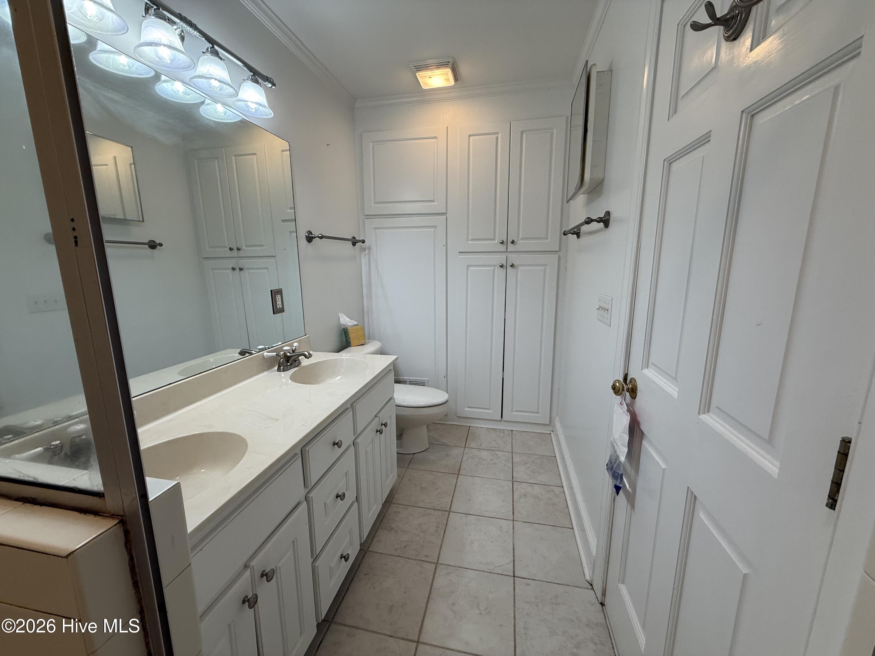2106 Southview Drive Property Photo 14