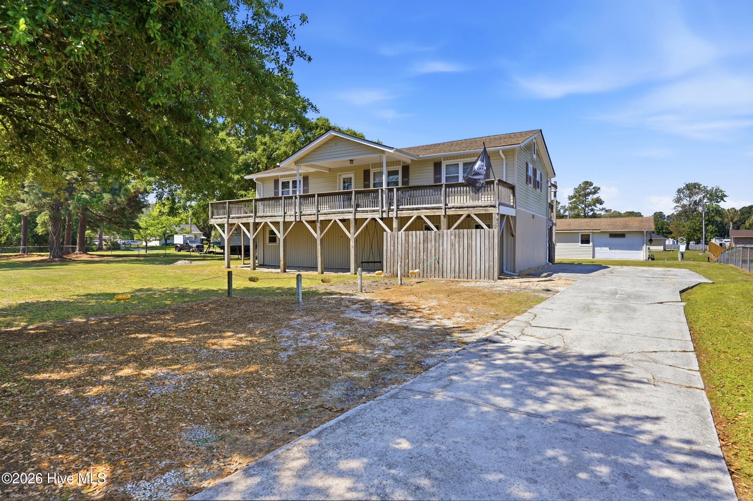 109 Gull Drive Property Photo 2