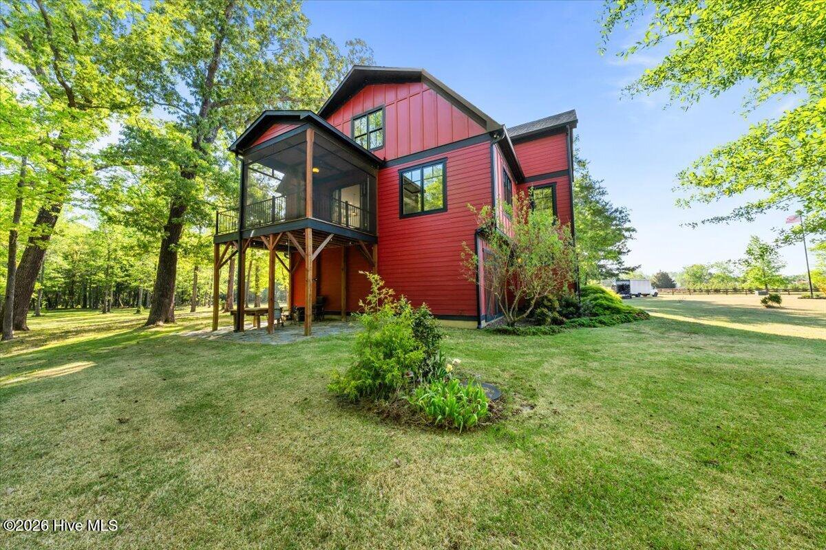 1000 Lakebay Road Property Photo 6