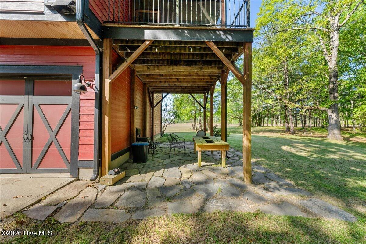1000 Lakebay Road Property Photo 8