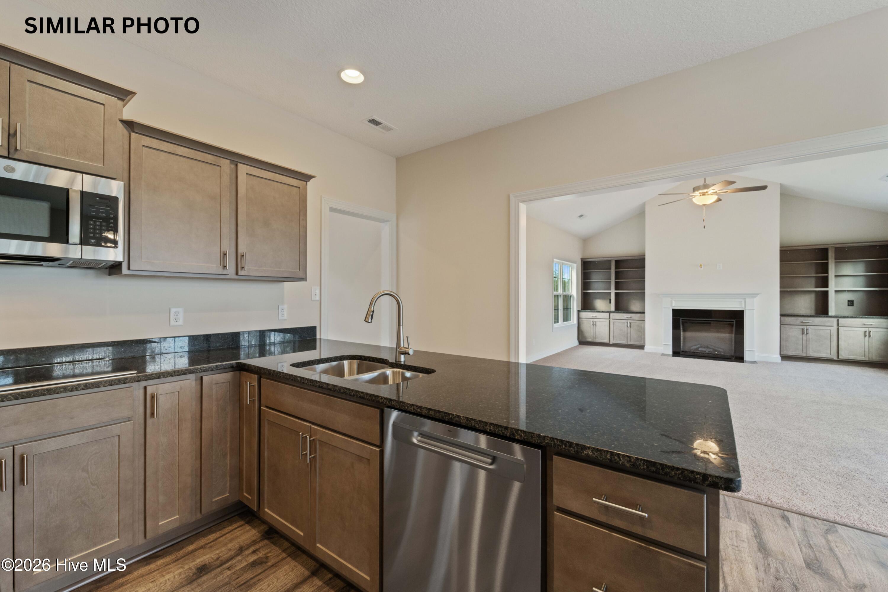 720 Atlantic Coast Lane Property Photo 11
