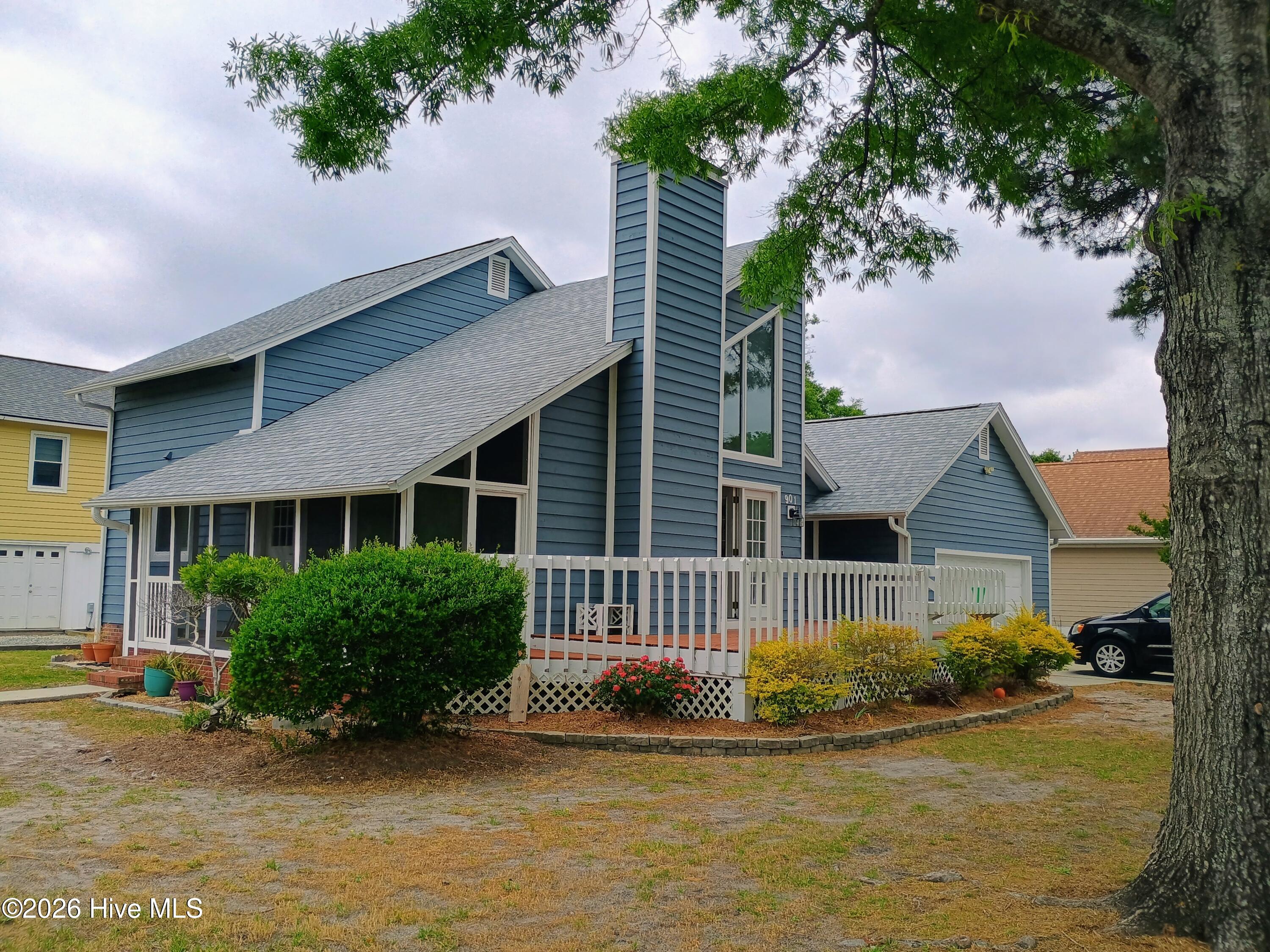 901 Seafarer Drive Property Photo 6