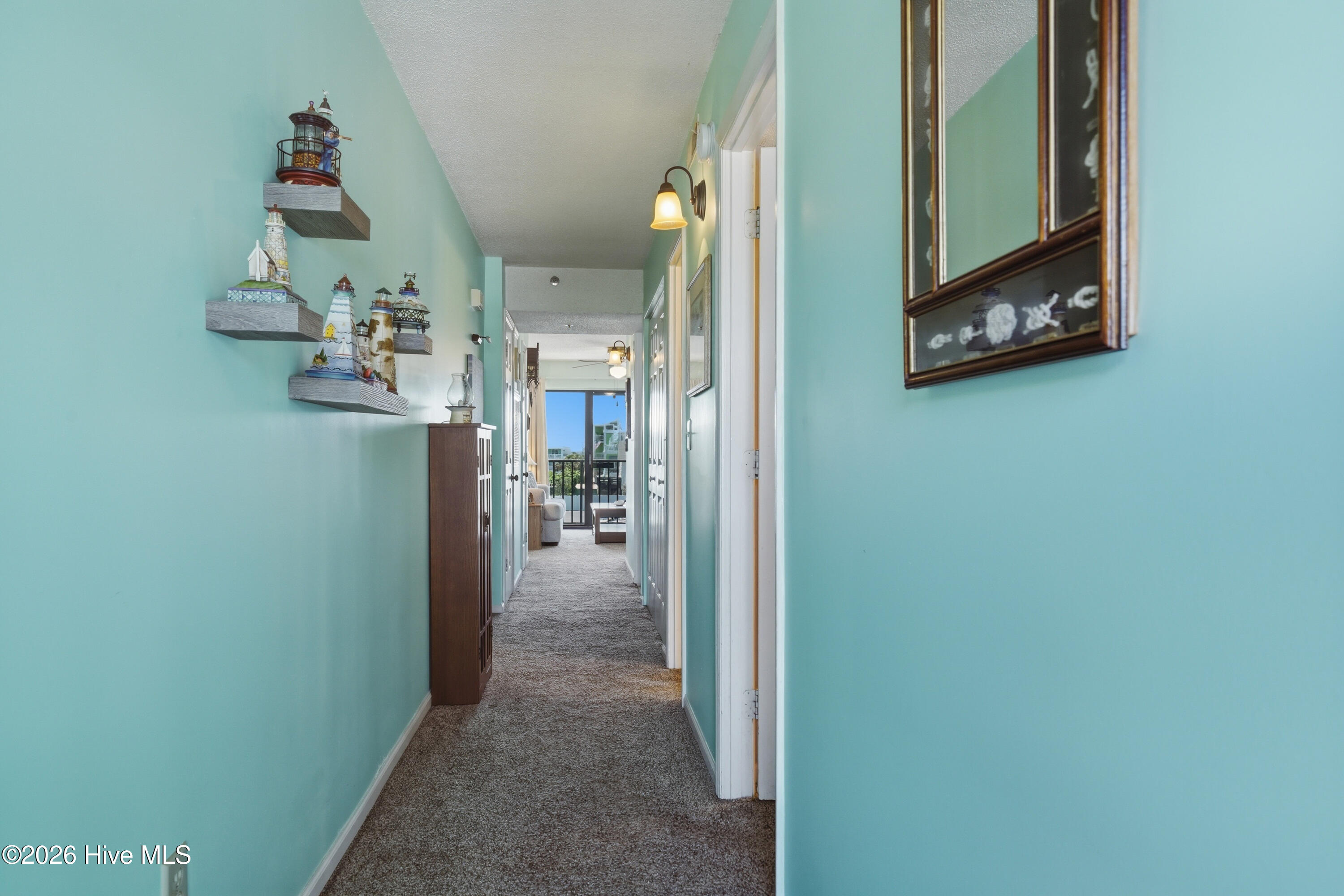 1518 Lake Park Boulevard S Unit 2b Property Photo 5