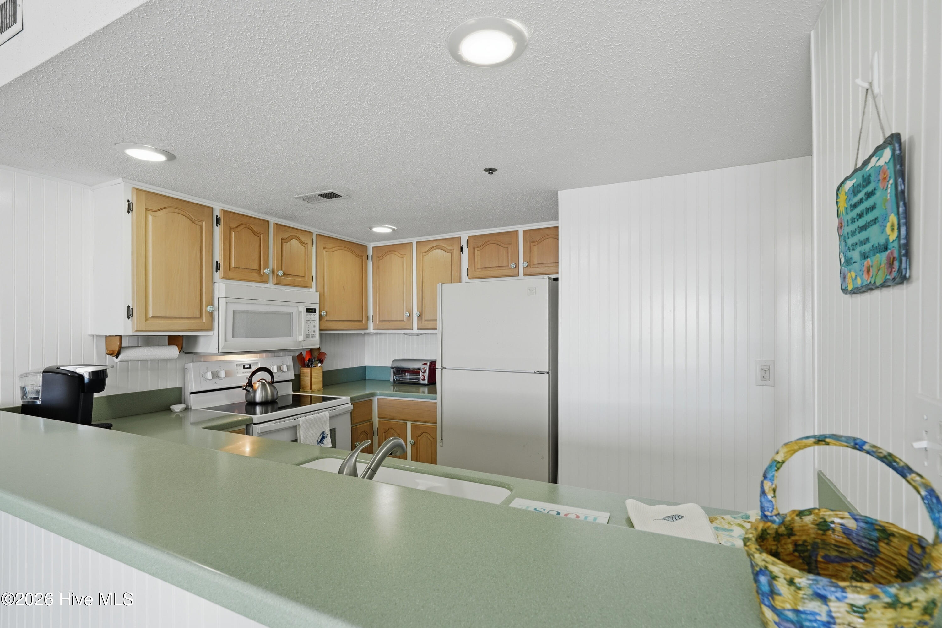 1518 Lake Park Boulevard S Unit 2b Property Photo 13
