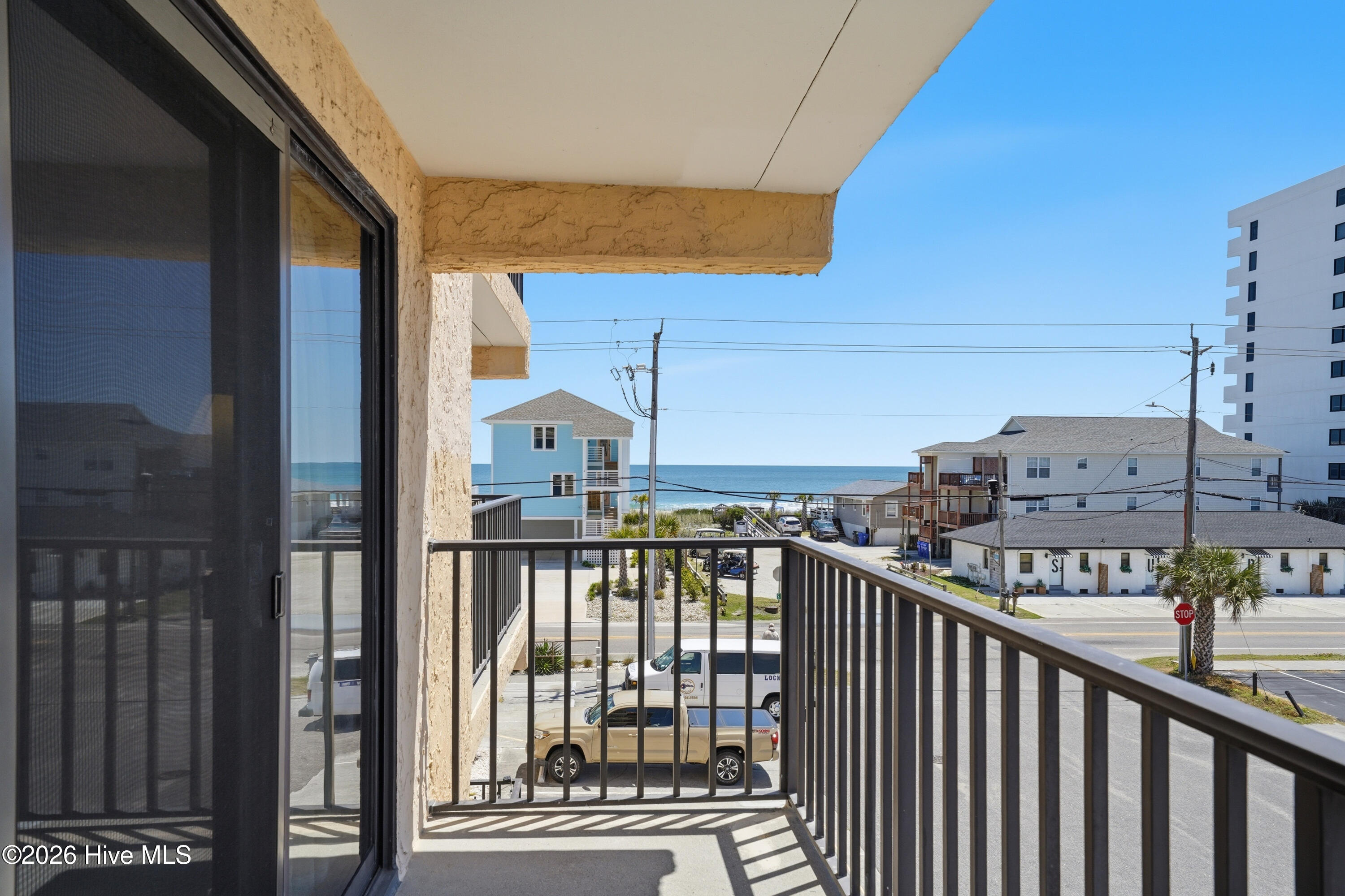 1518 Lake Park Boulevard S Unit 2b Property Photo 19
