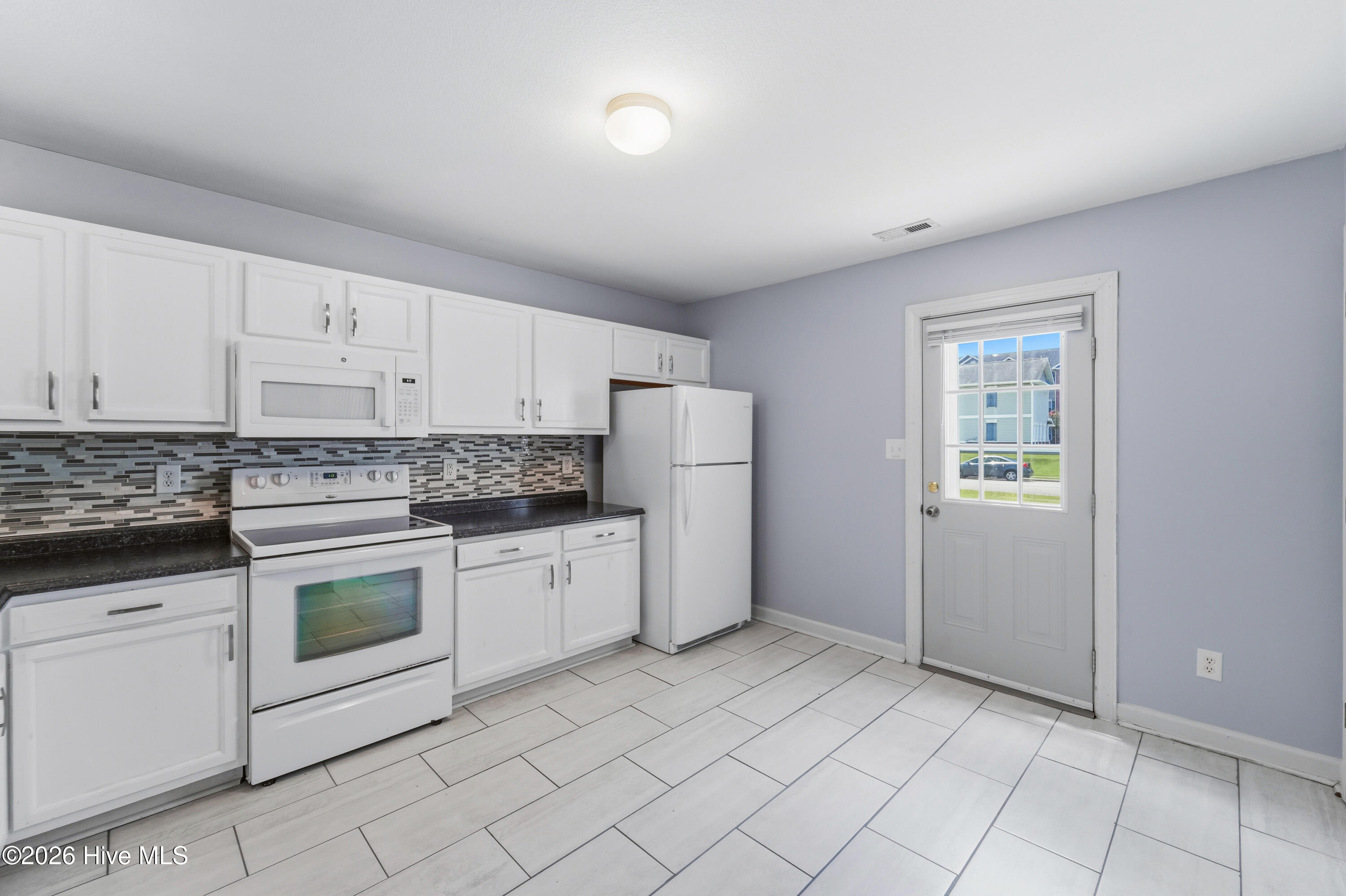 307 Bridgewood Drive Property Photo 10