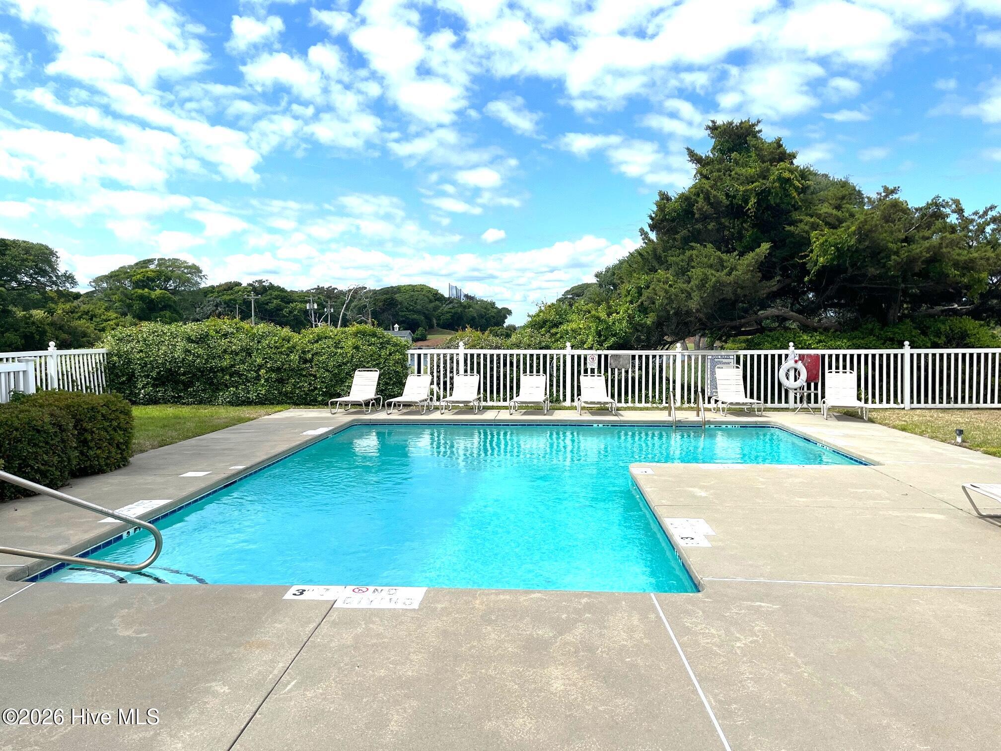 112 Oakleaf Drive 1003-a Property Photo 4