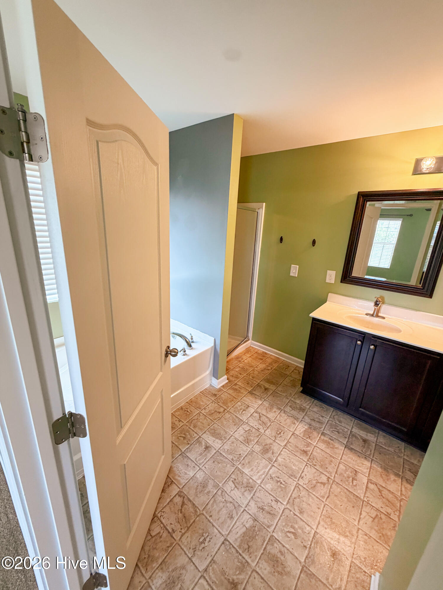 521 Shelmore Lane Property Photo 5
