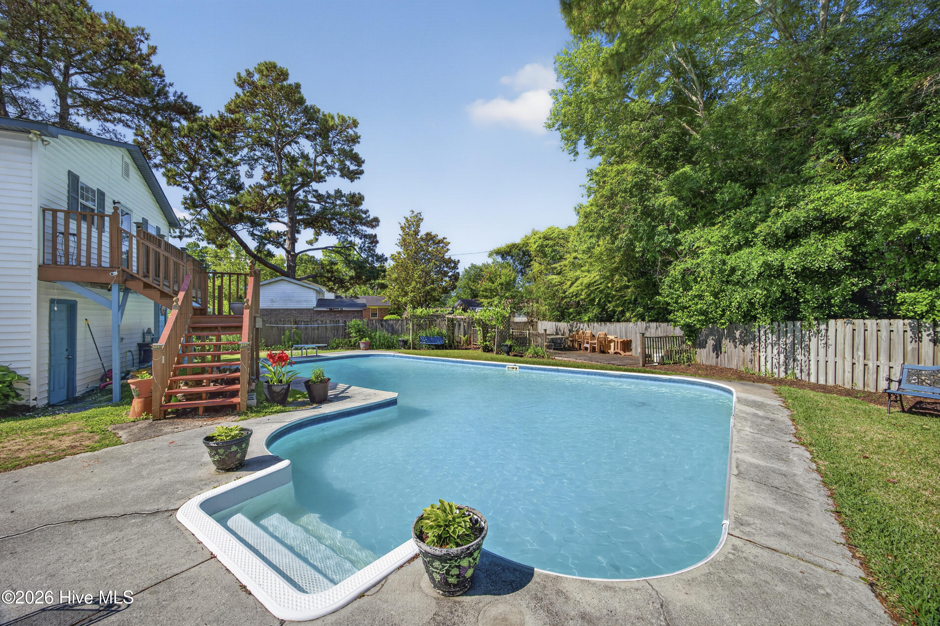 101 Doughton Road Property Photo 10