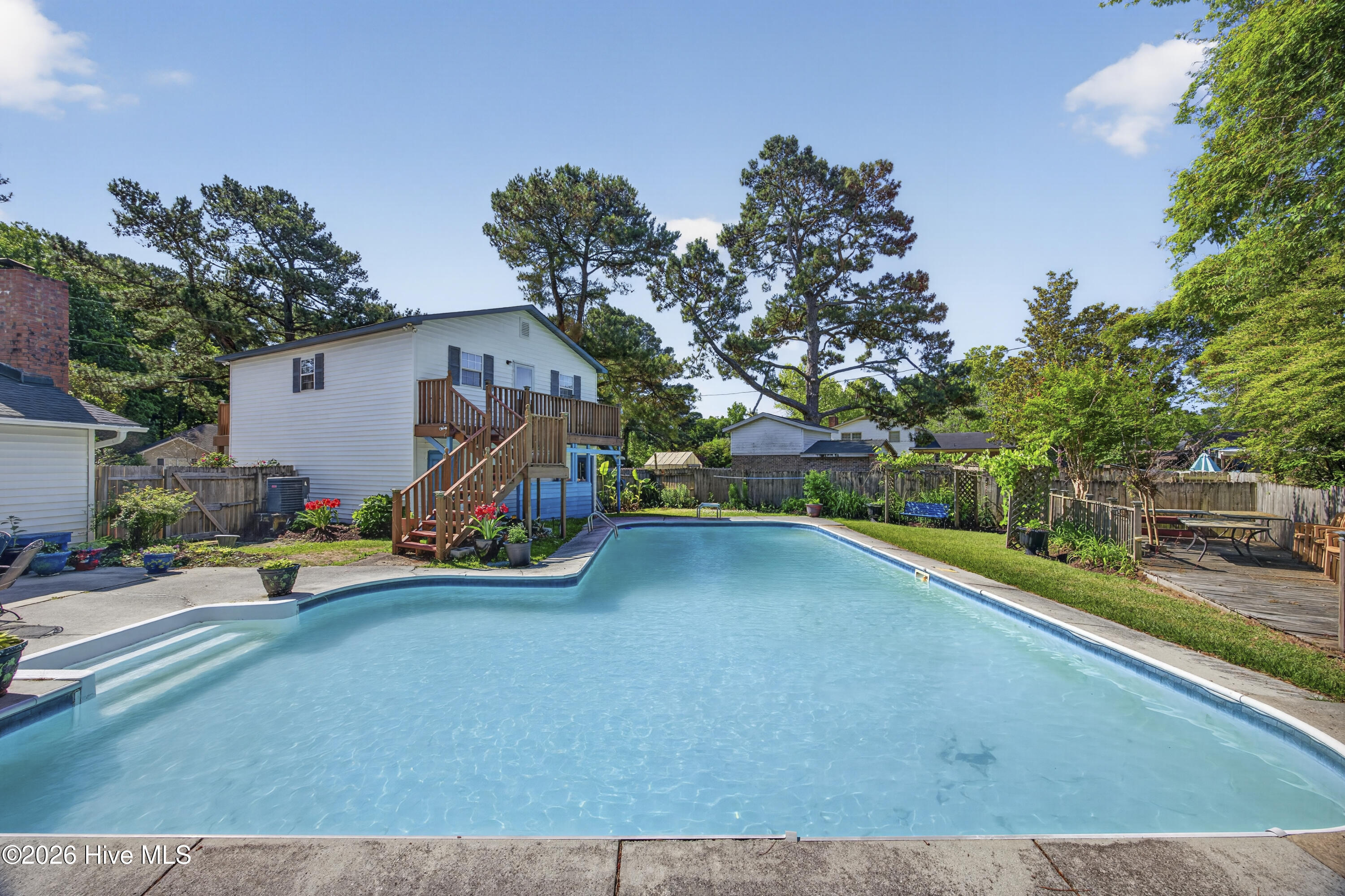 101 Doughton Road Property Photo 11