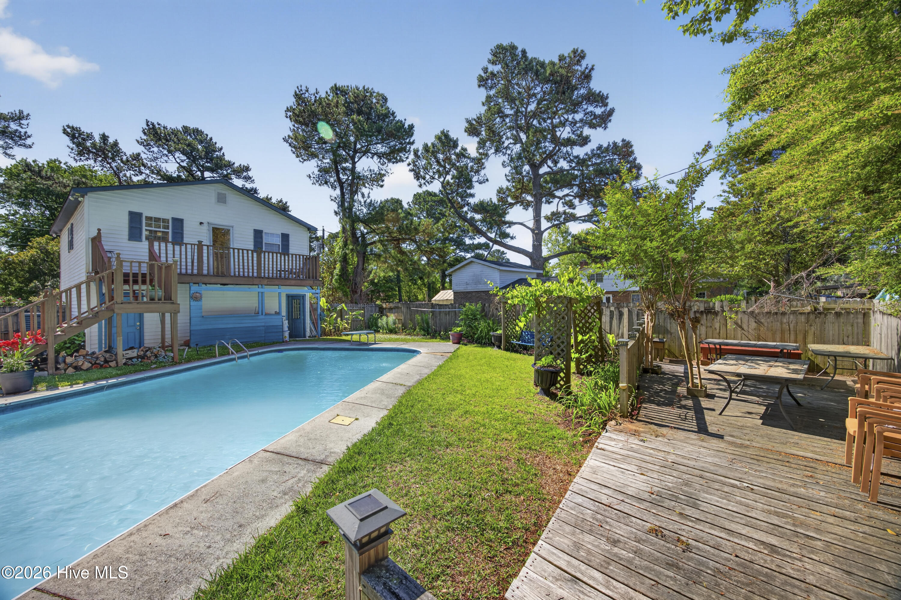 101 Doughton Road Property Photo 12