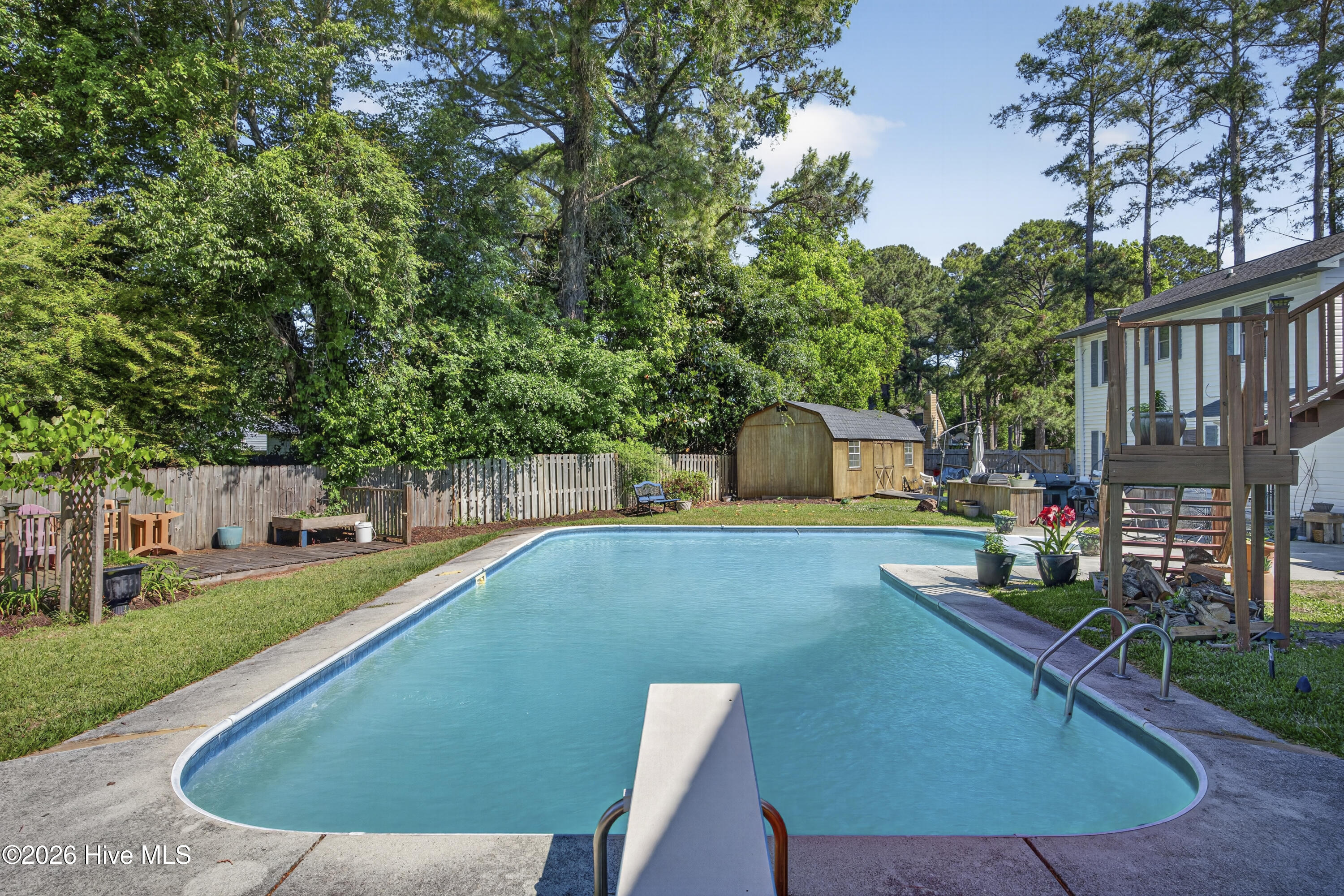 101 Doughton Road Property Photo 16