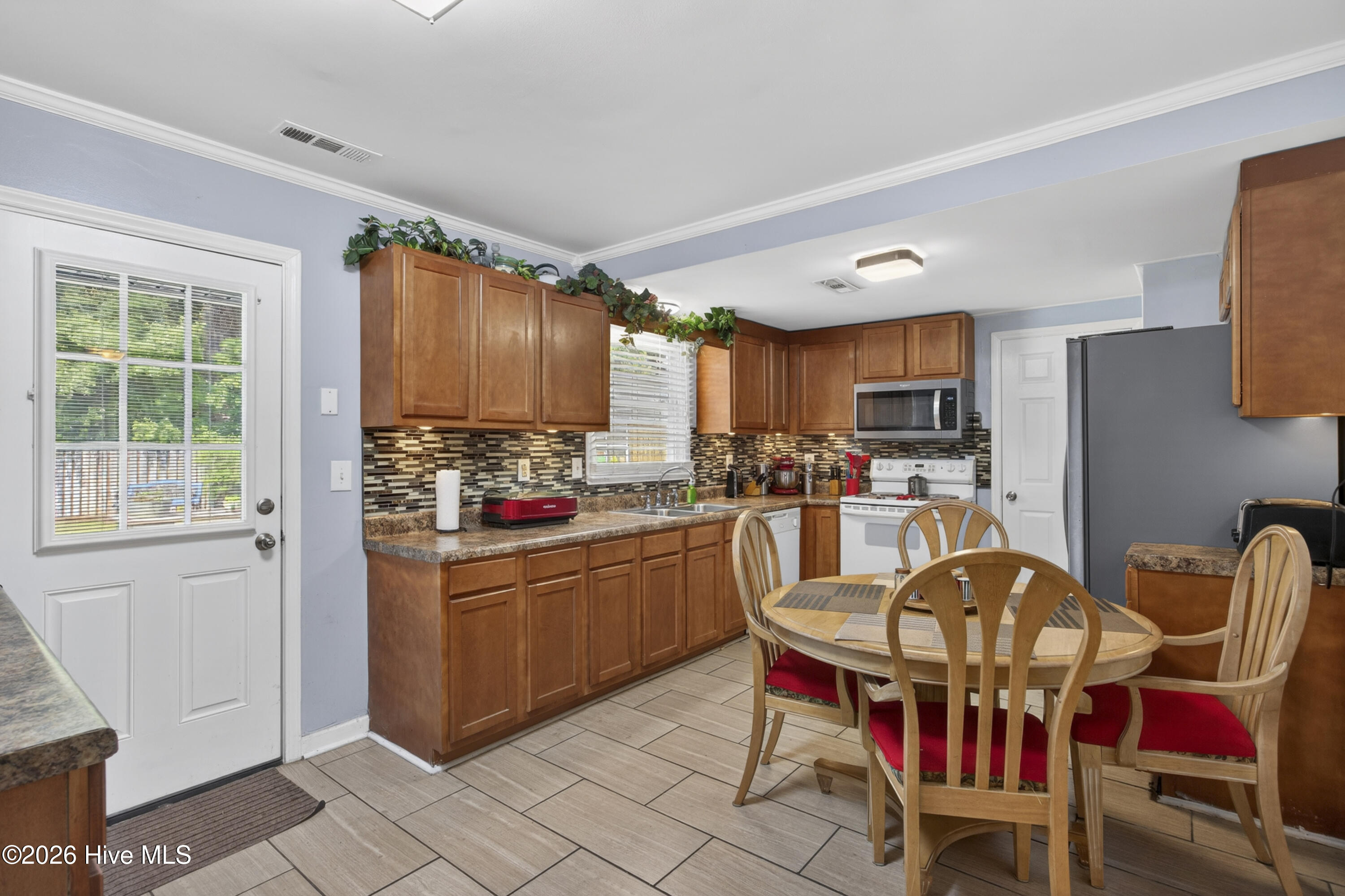101 Doughton Road Property Photo 37