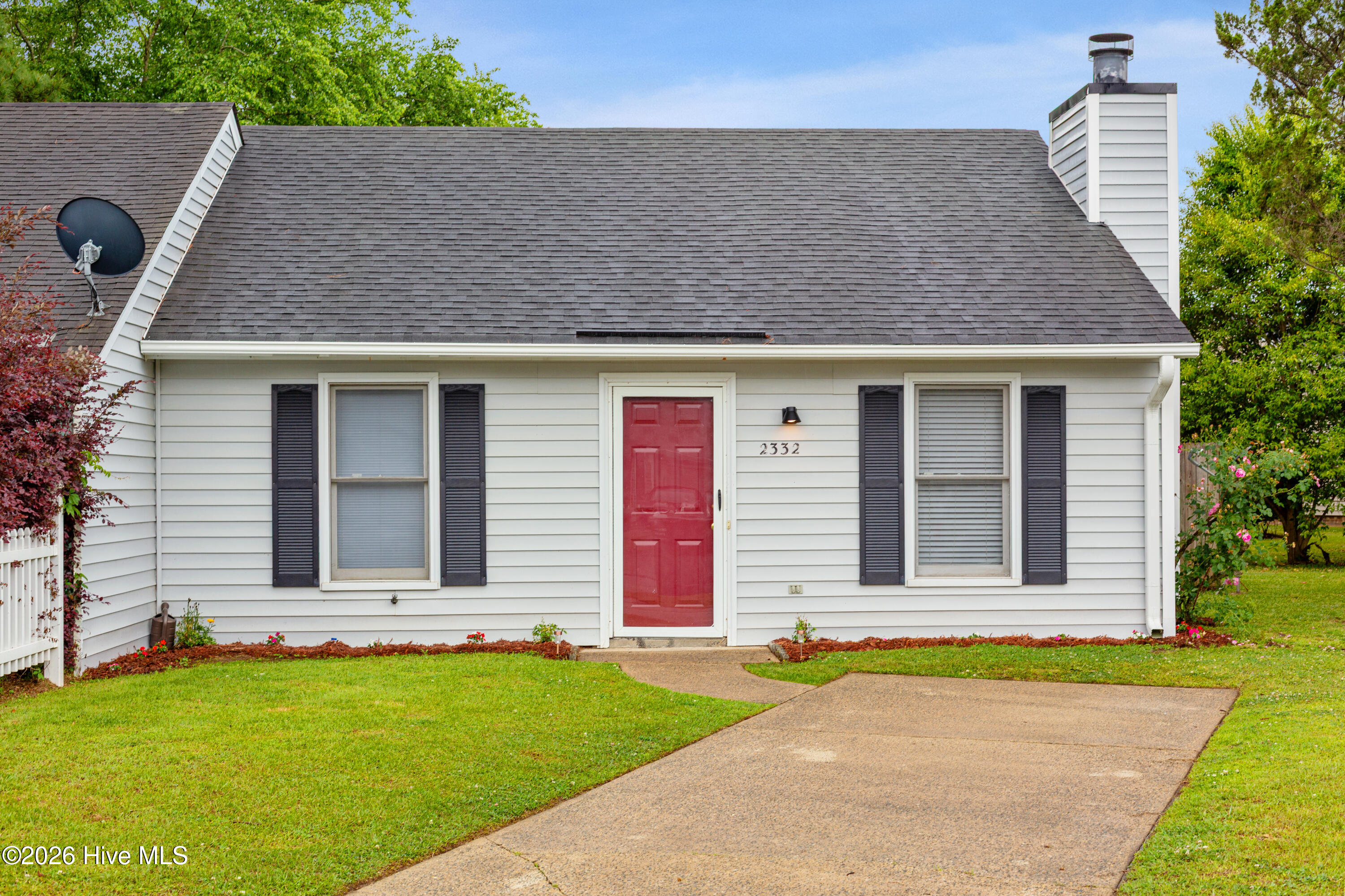 2332 Villa Drive Property Photo 1