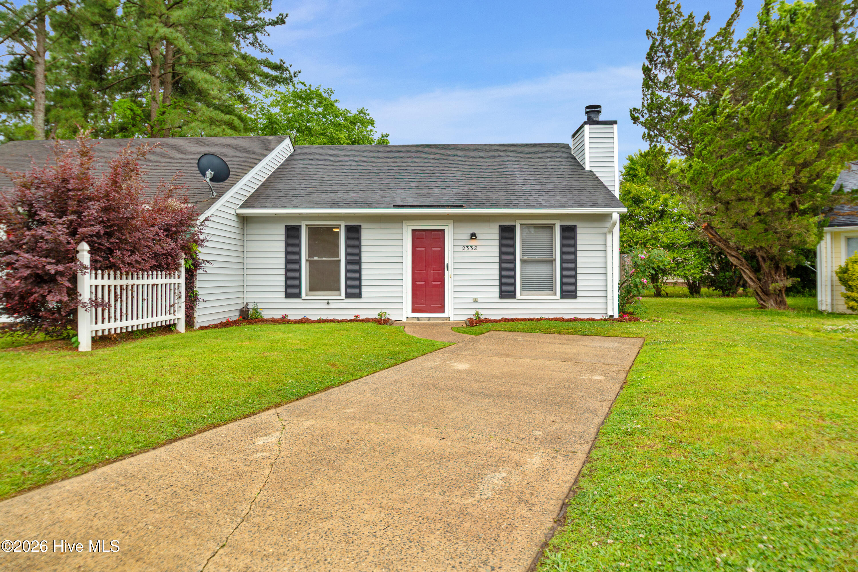 2332 Villa Drive Property Photo 3