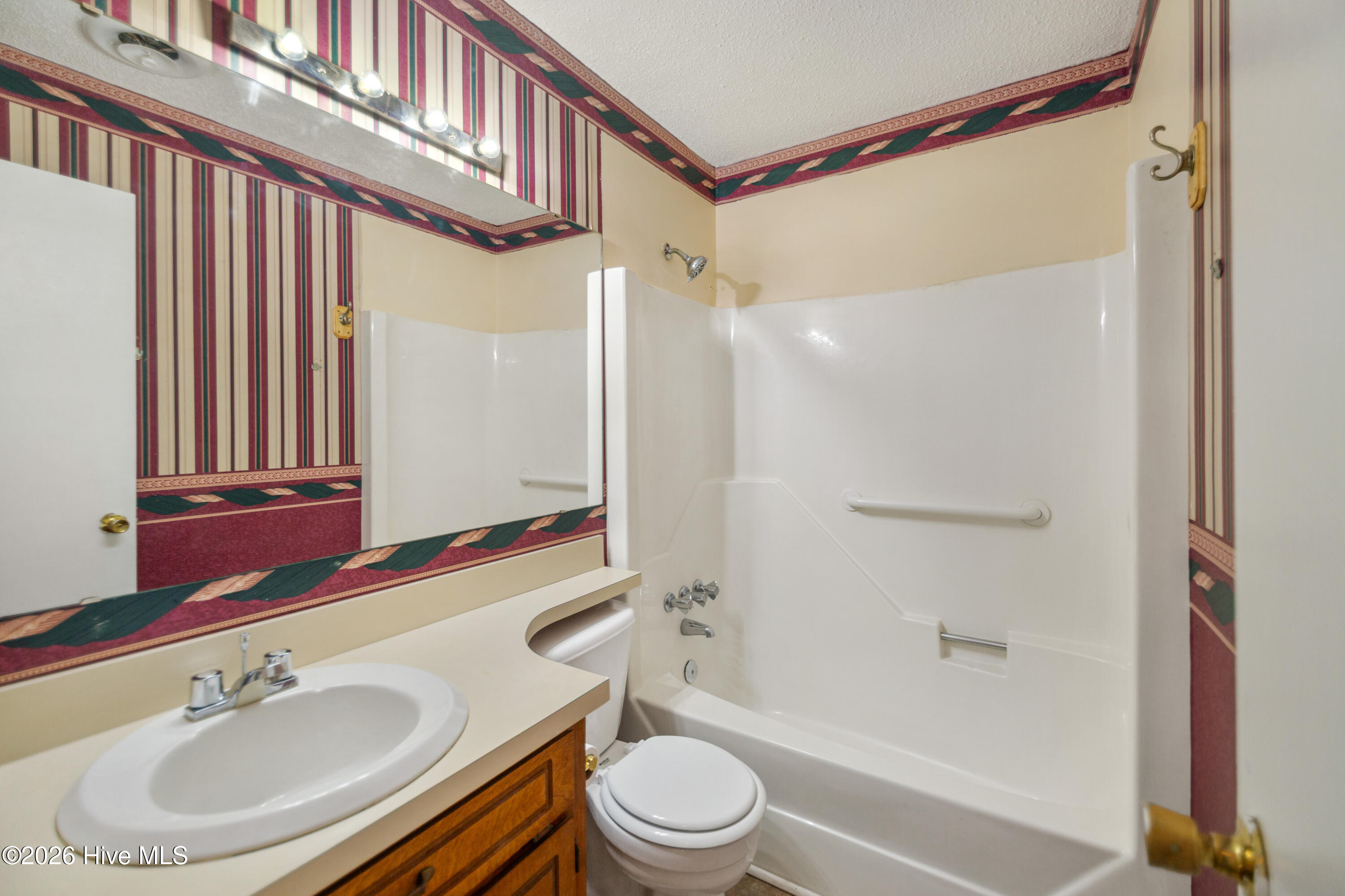 2332 Villa Drive Property Photo 16