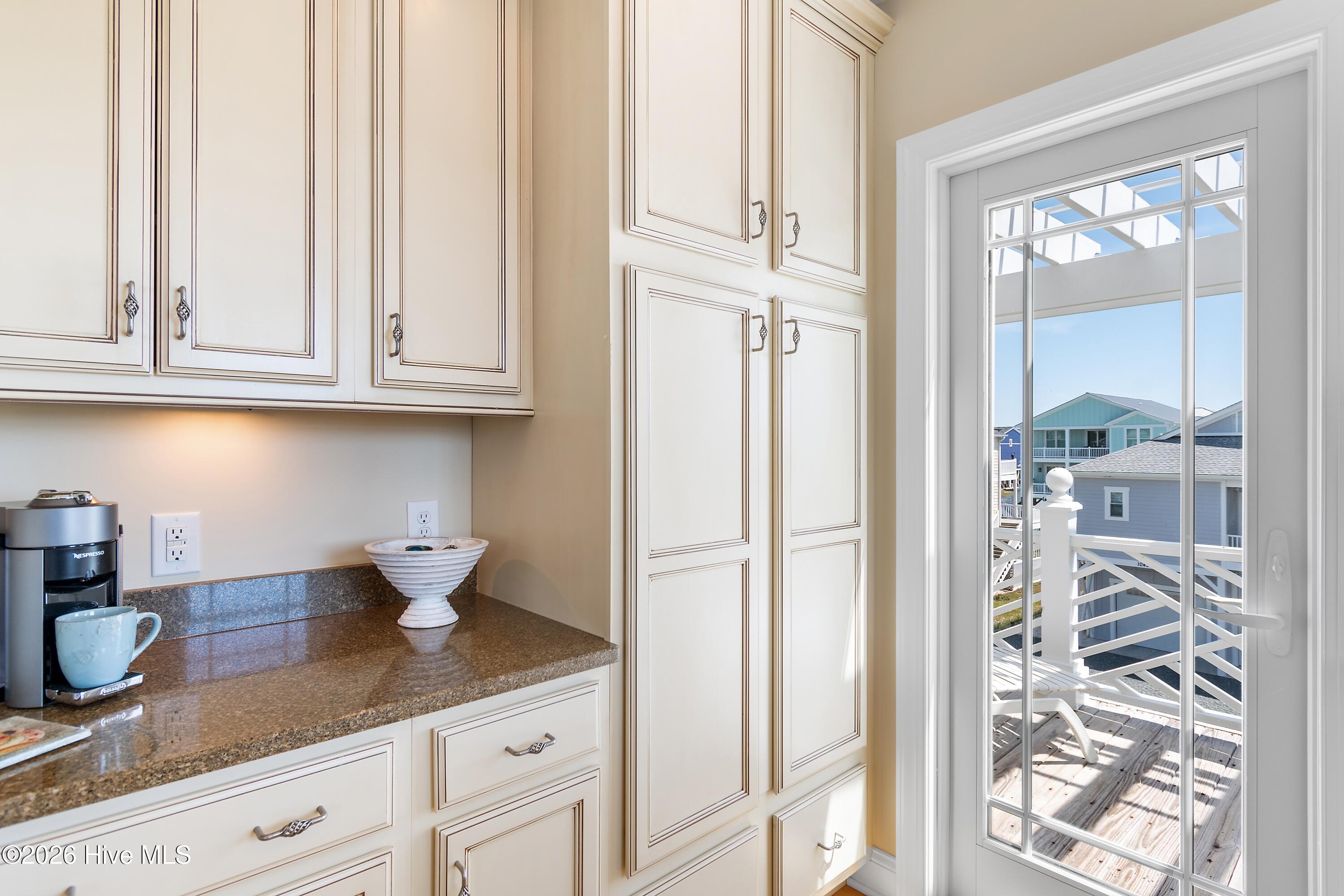 1046 Tide Ridge Drive Property Photo 38