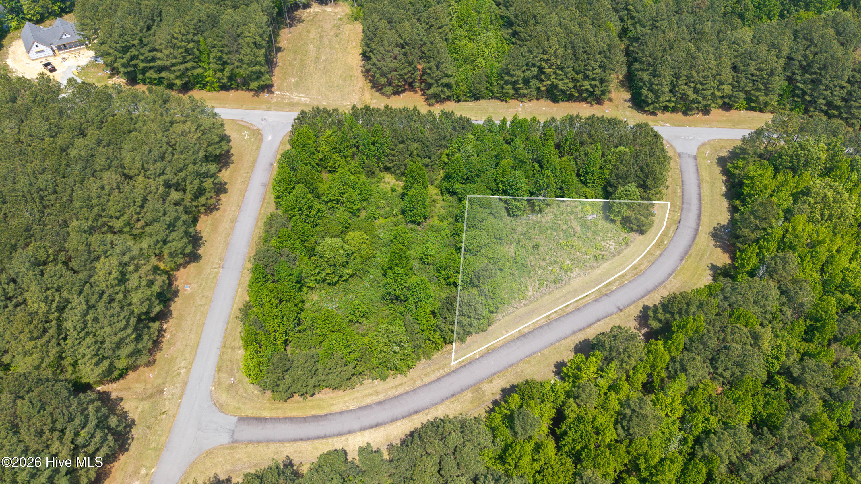 210 124 Winfall Court Property Photo 3