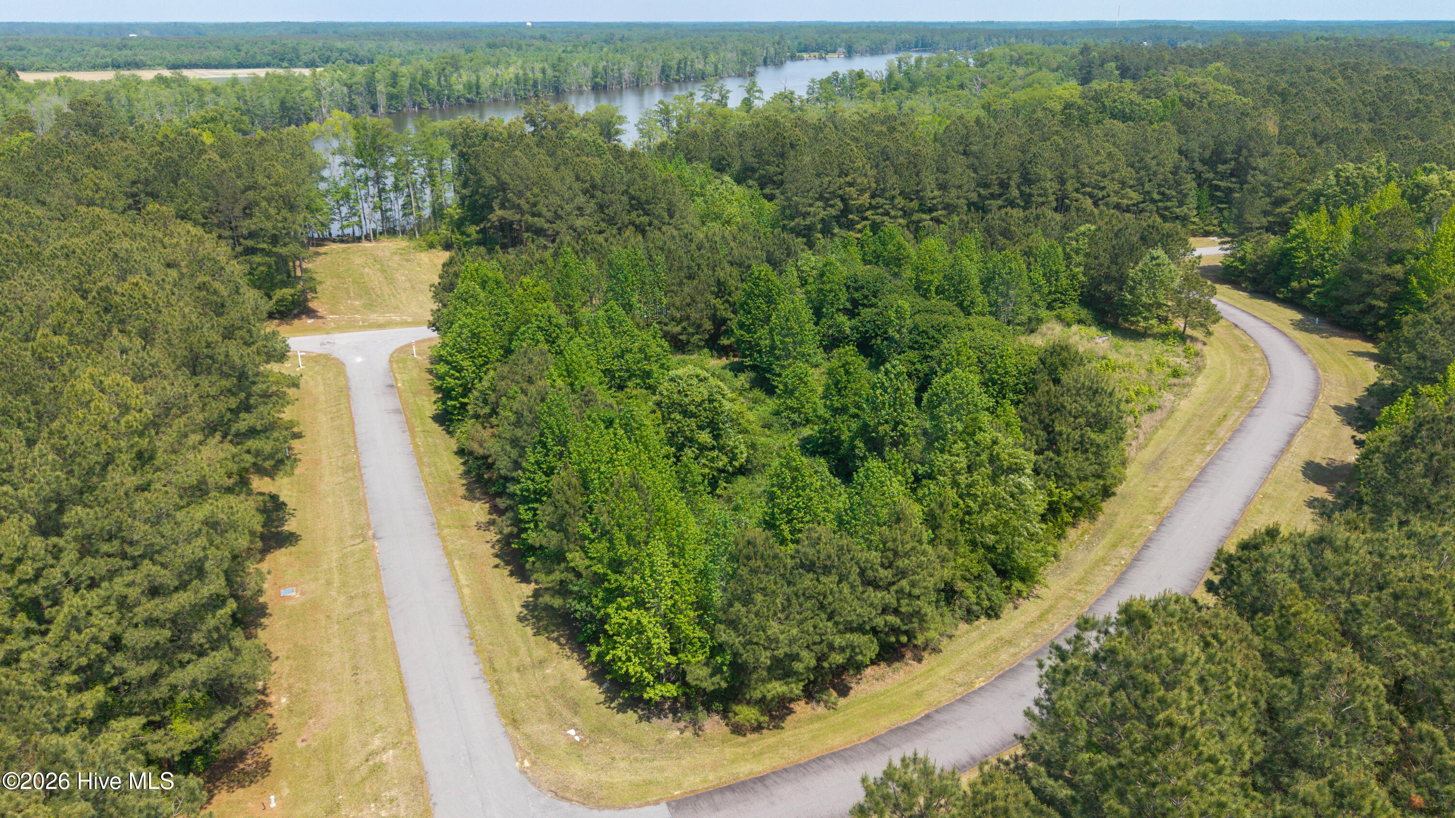 210 124 Winfall Court Property Photo 10