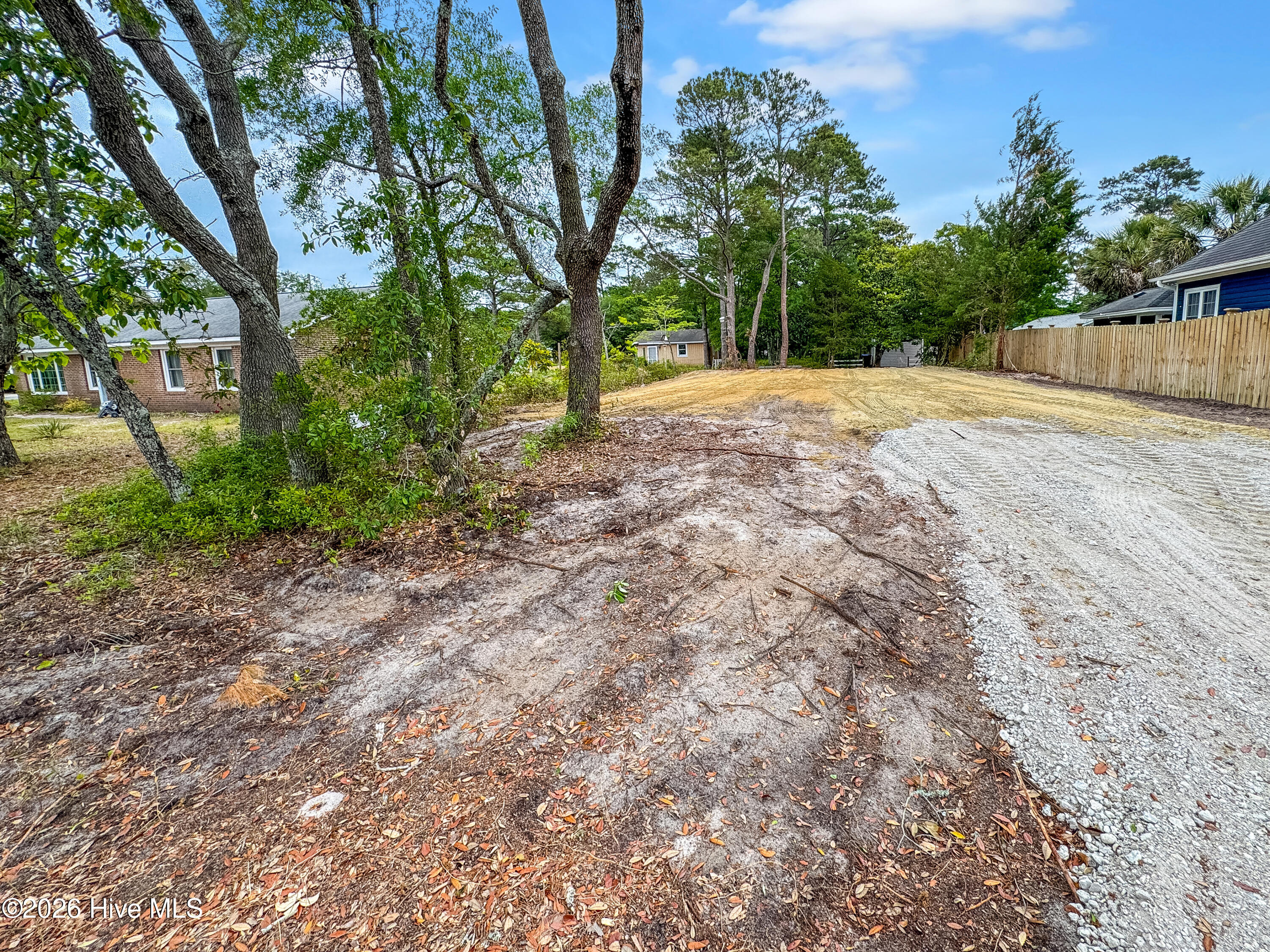 110 Dow Road N Property Photo 3