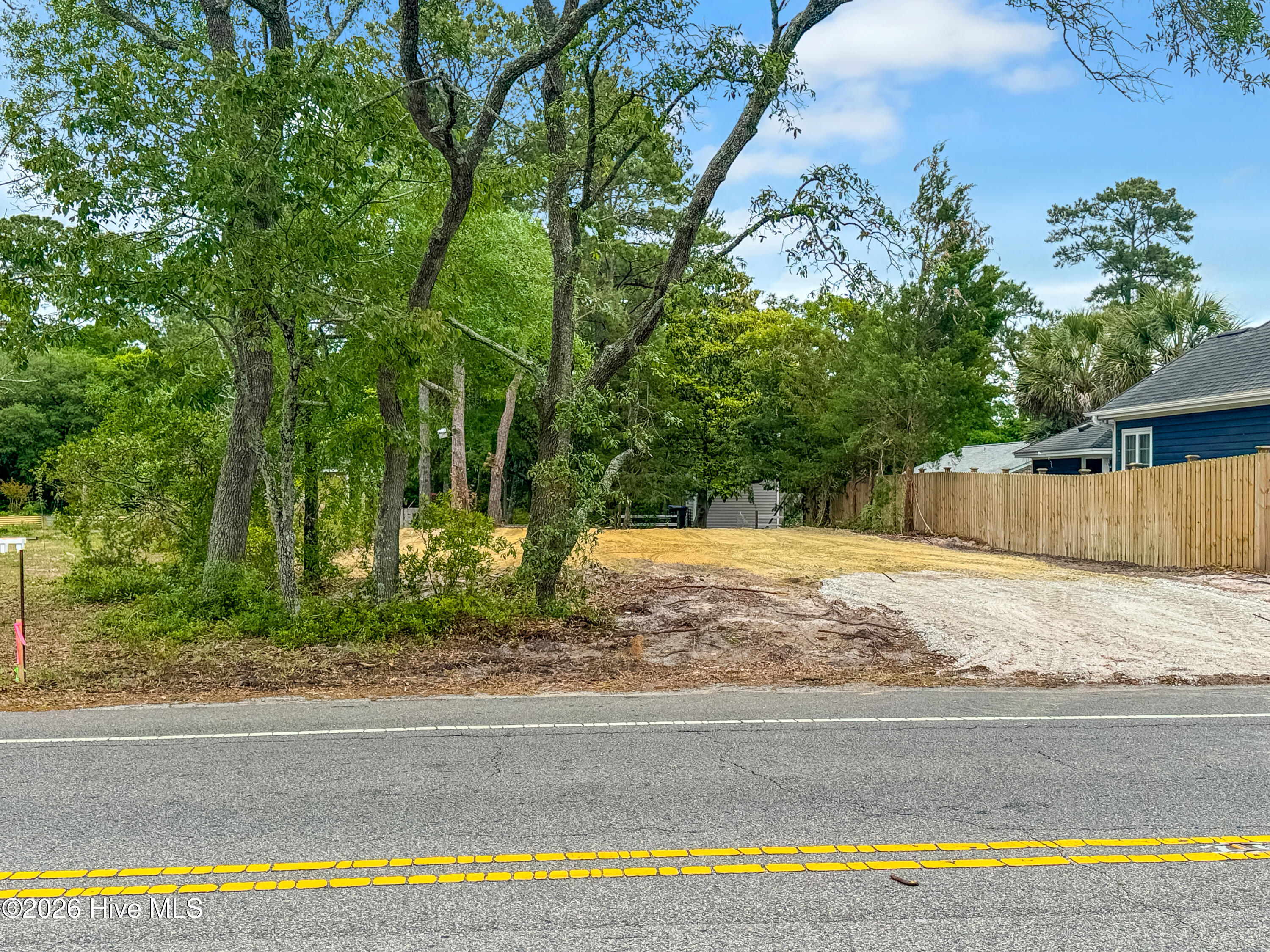110 Dow Road N Property Photo 4