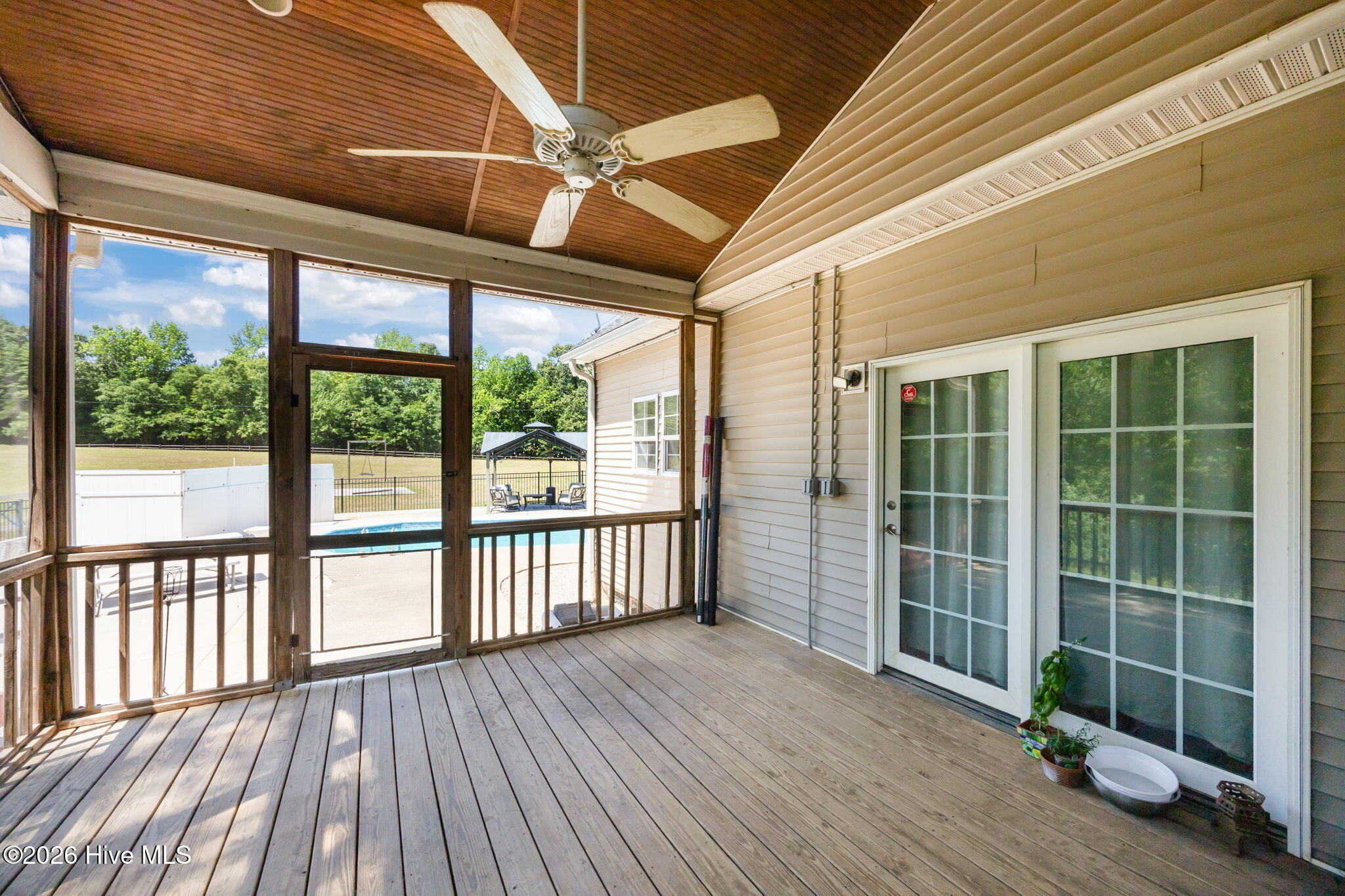435 Thomas Way Property Photo 53