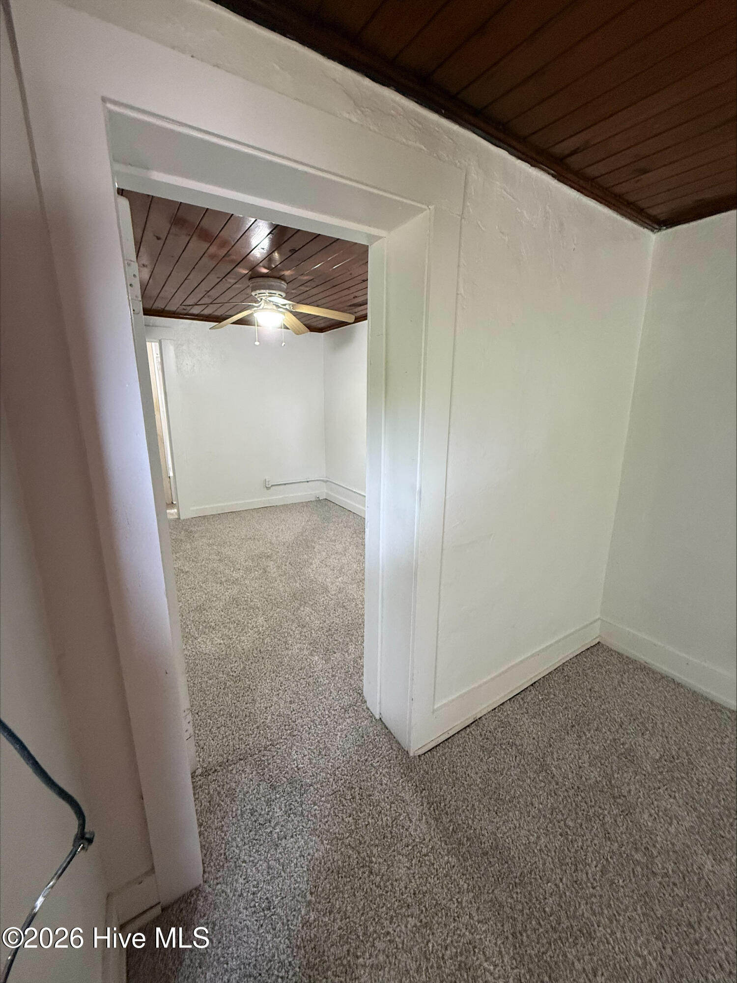 905 Nash Street E Property Photo 10