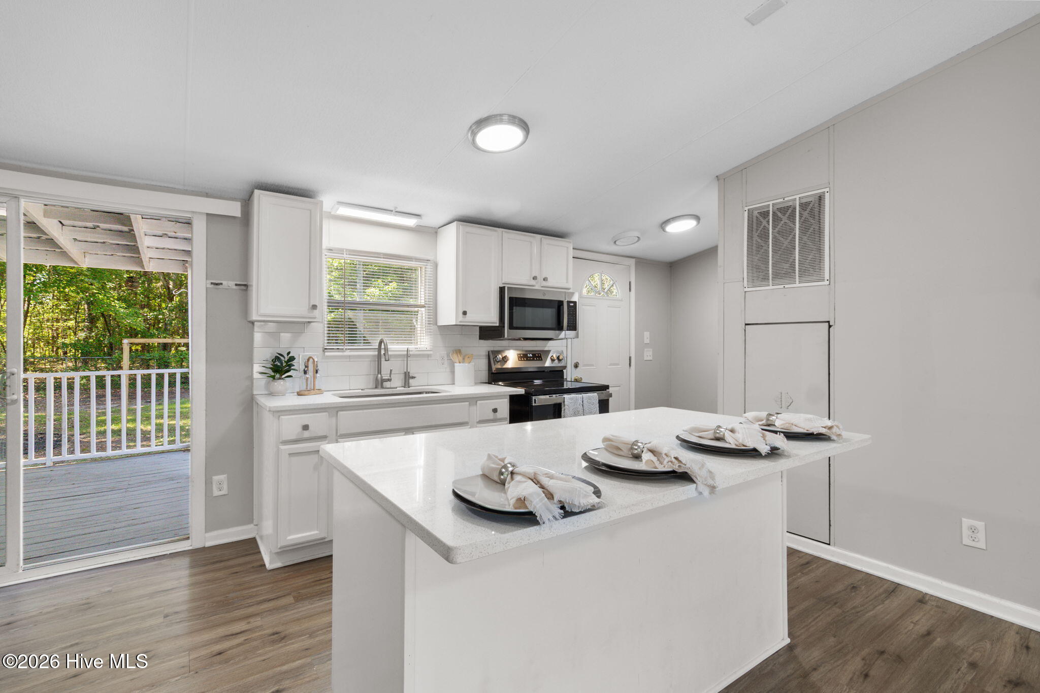 6568 Sandy Creek Road Property Photo 8