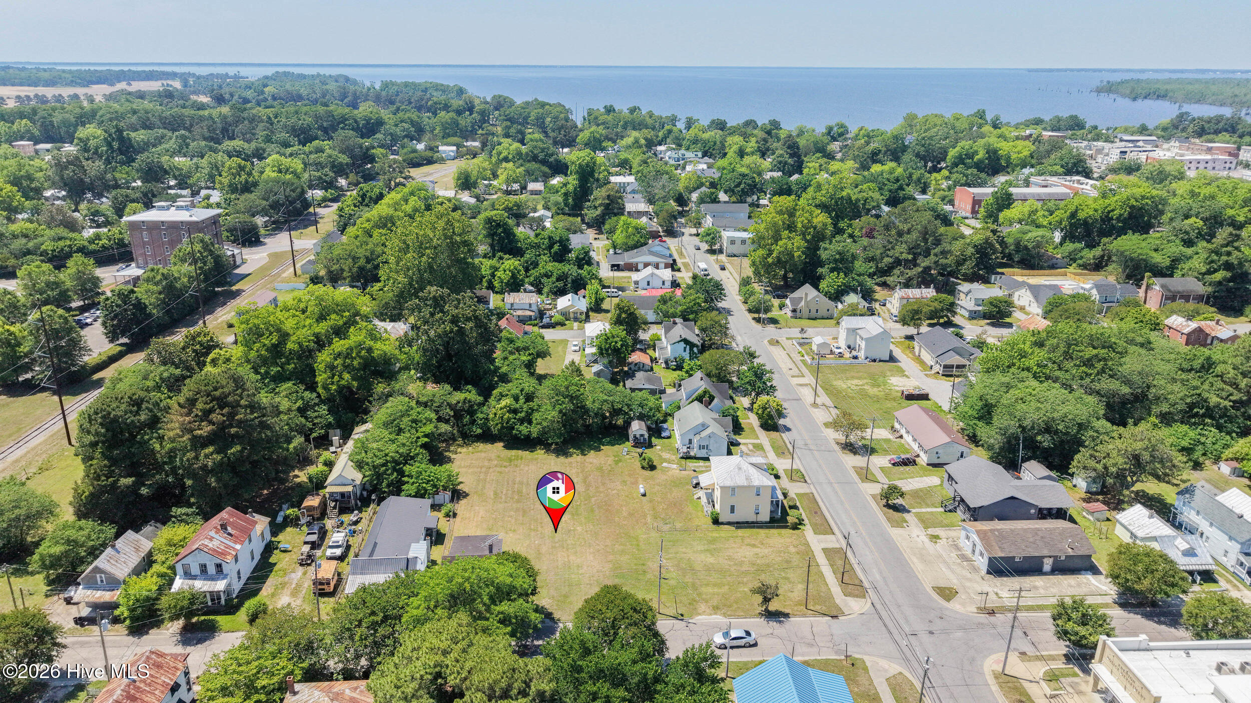 202 E Albemarle Street Property Photo 4