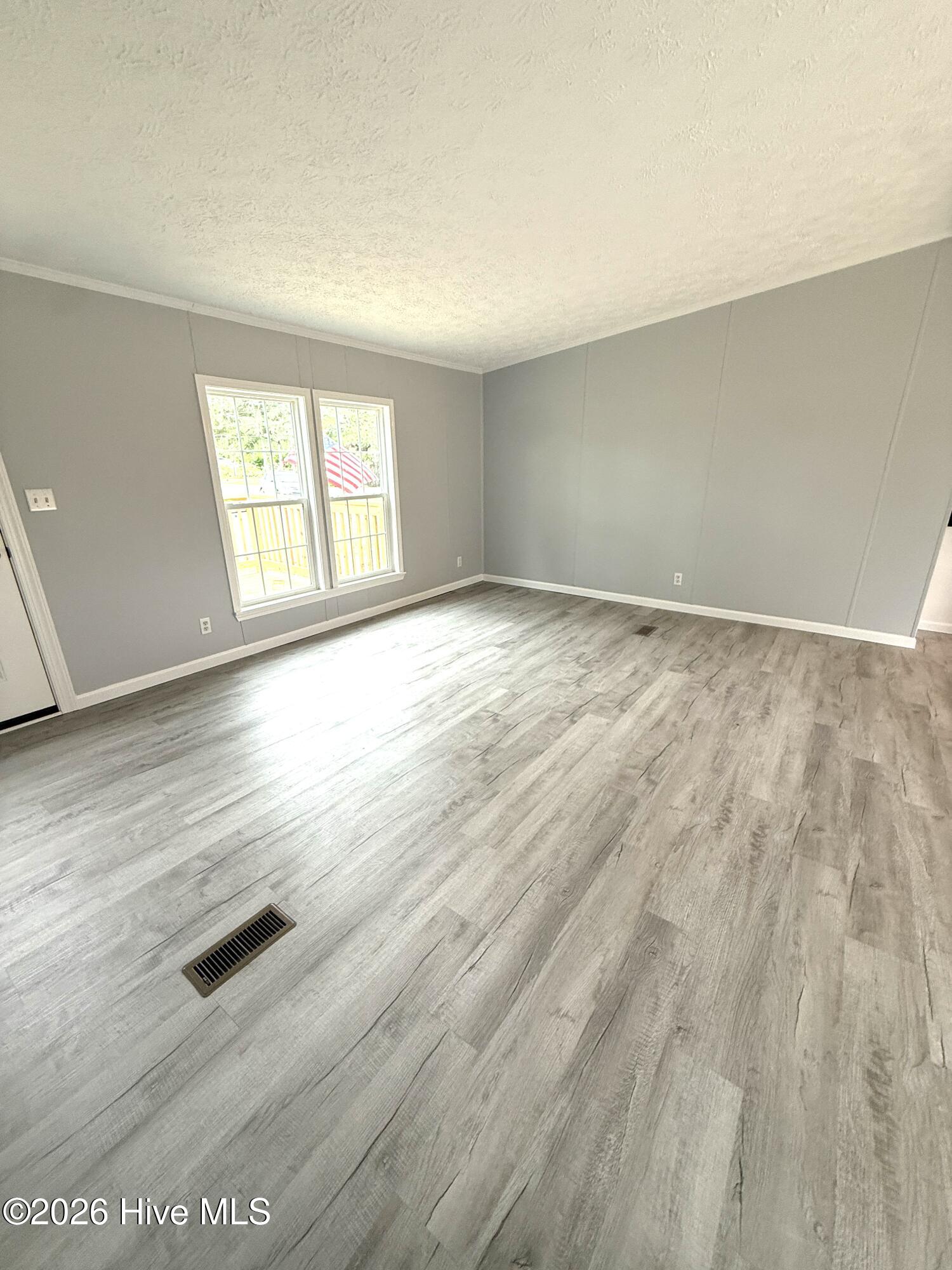 300 Whitemon Lane Property Photo 7