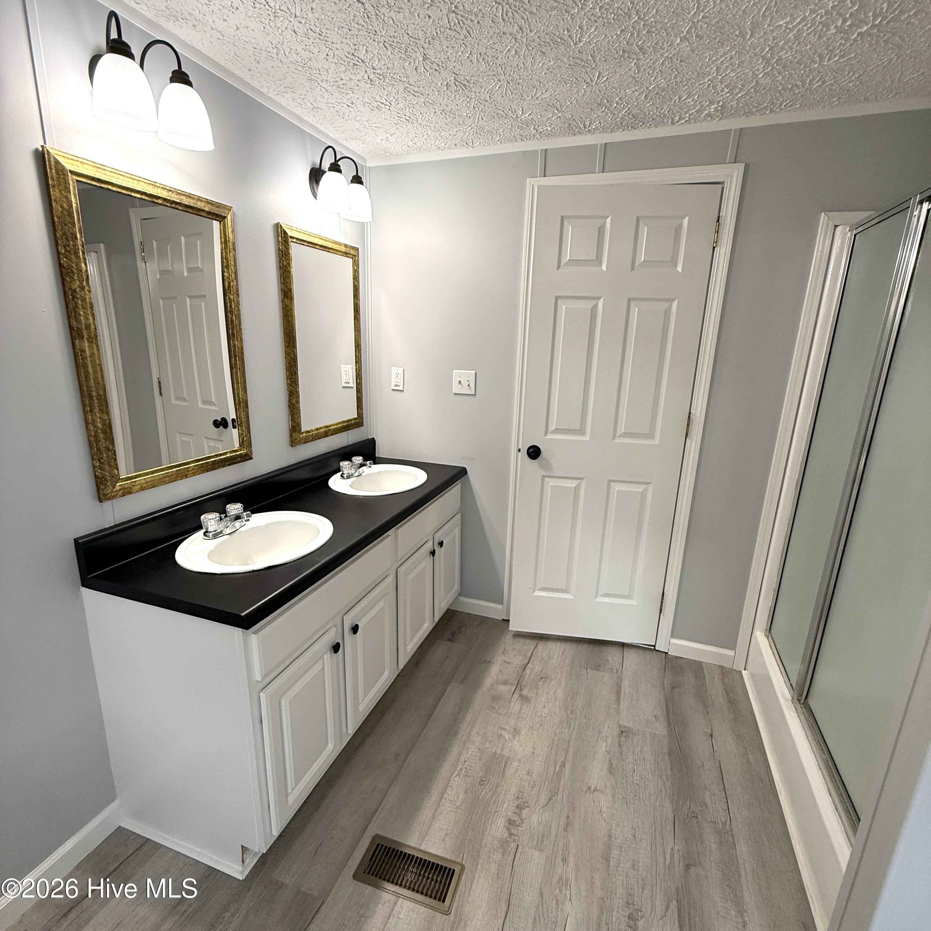 300 Whitemon Lane Property Photo 21