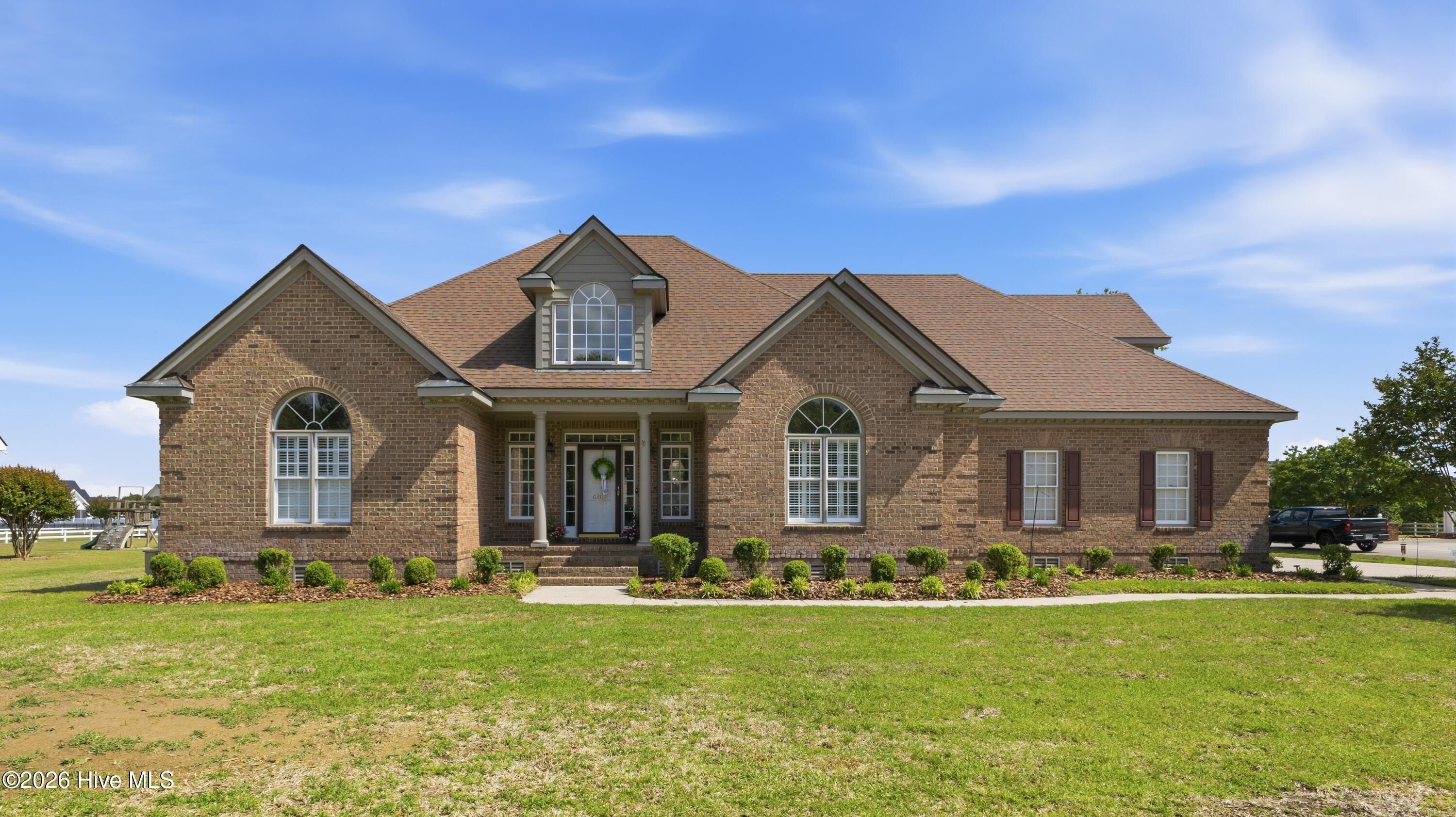 6301 Waters Edge Drive Property Photo 2