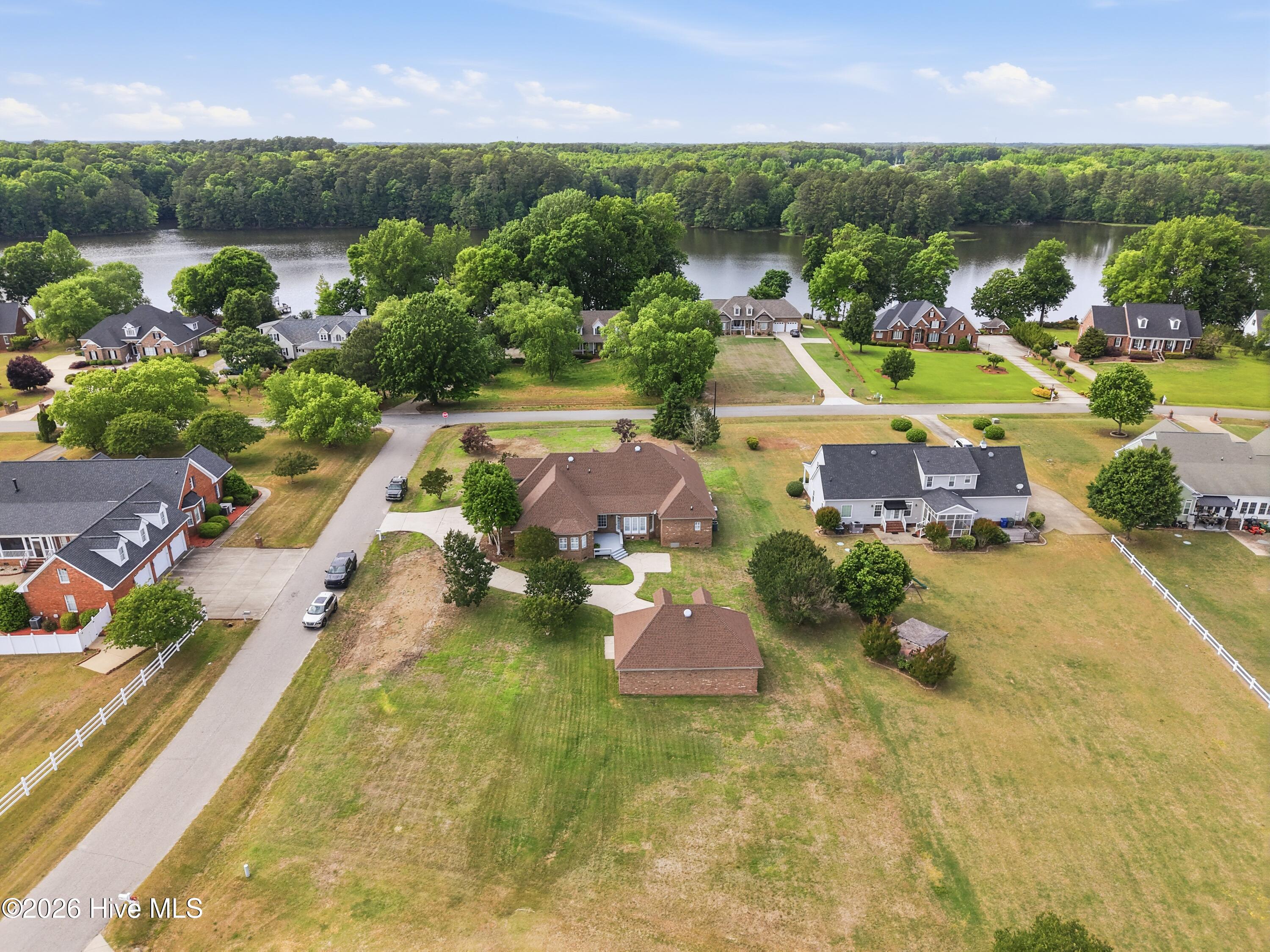 6301 Waters Edge Drive Property Photo 3