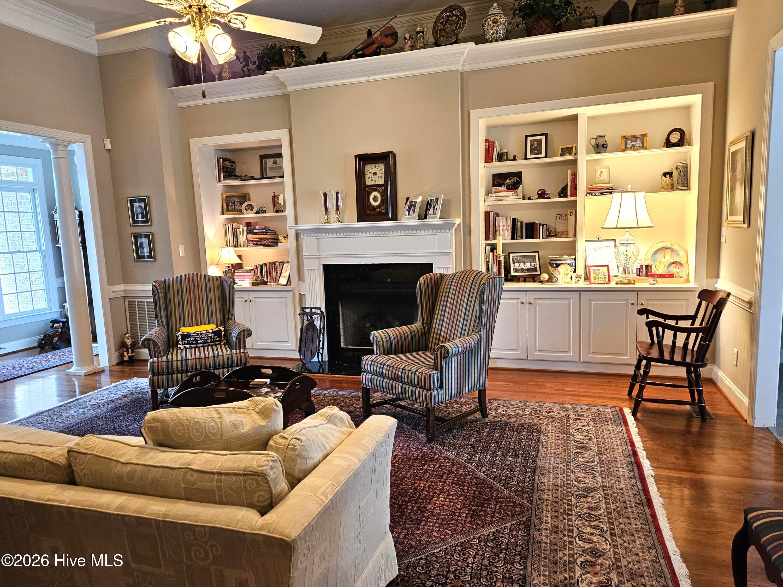 6301 Waters Edge Drive Property Photo 10