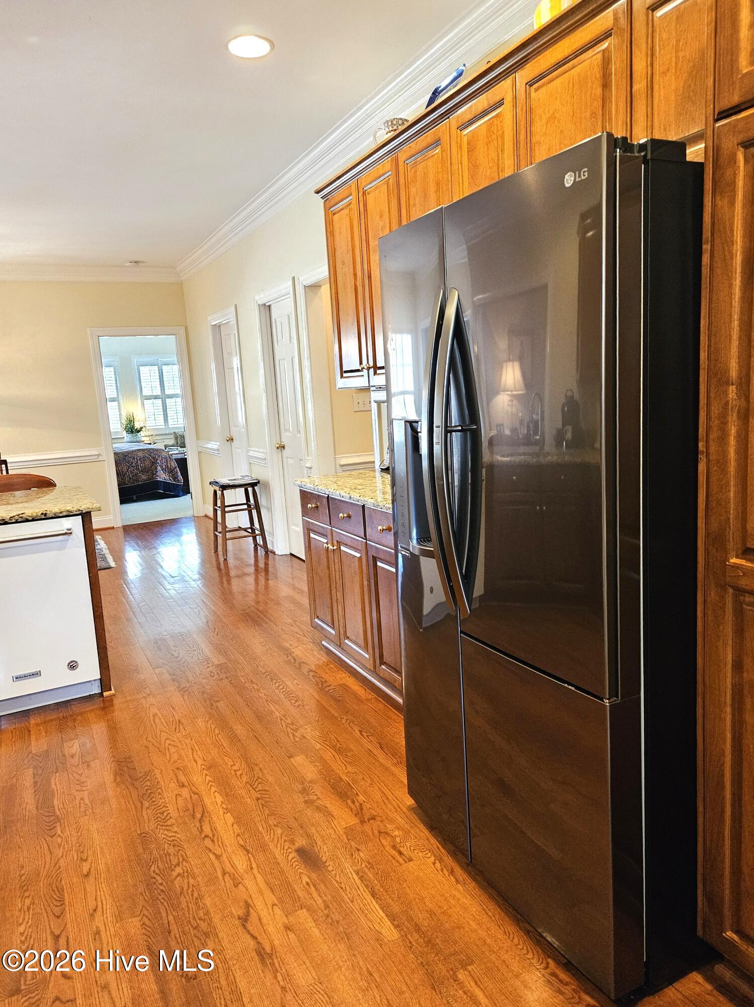 6301 Waters Edge Drive Property Photo 19