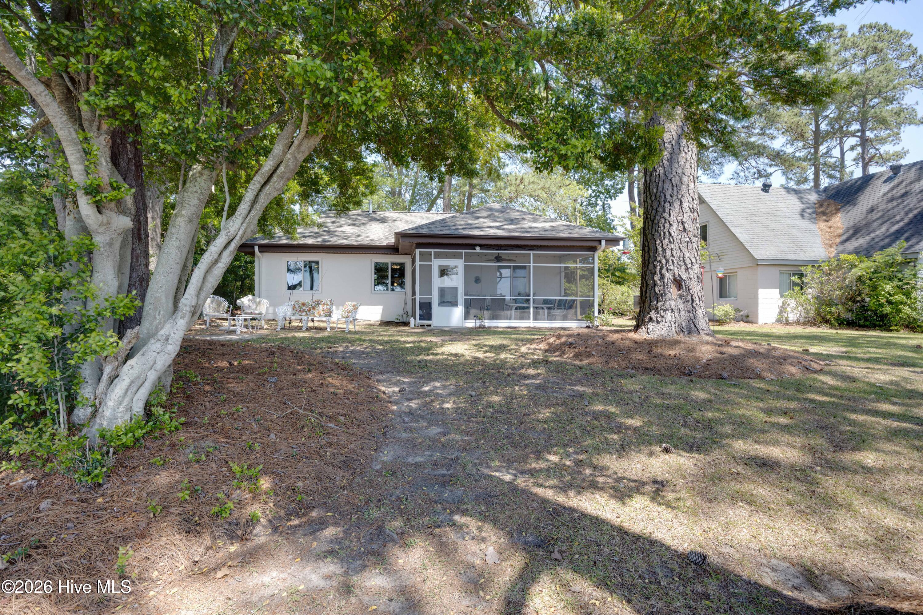 1963 Bayview Road Property Photo 1