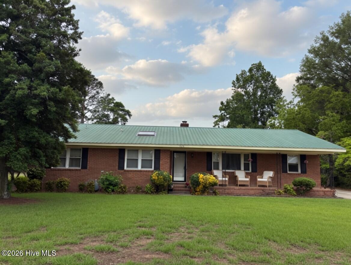 3102 Summit Road Property Photo 1