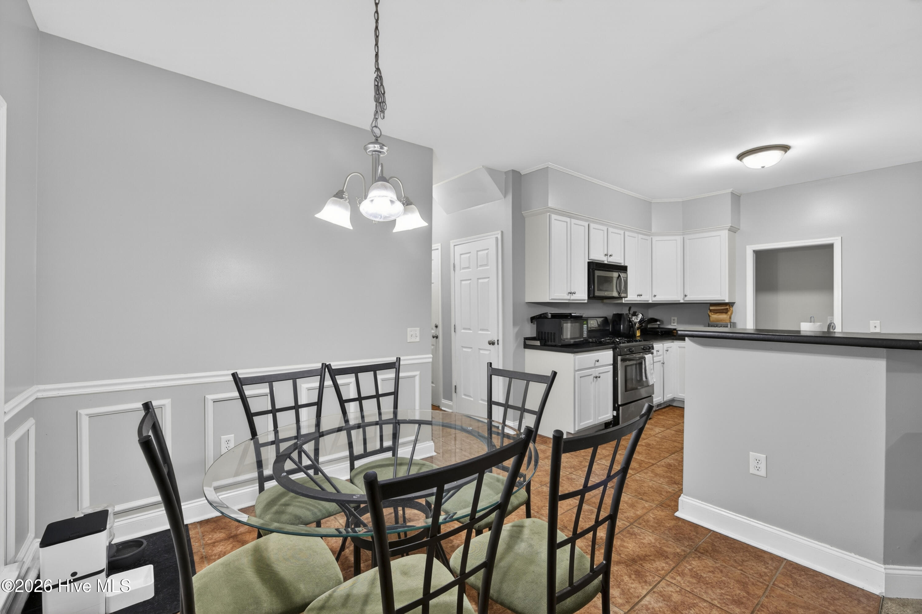 425 Superior Road Property Photo 13