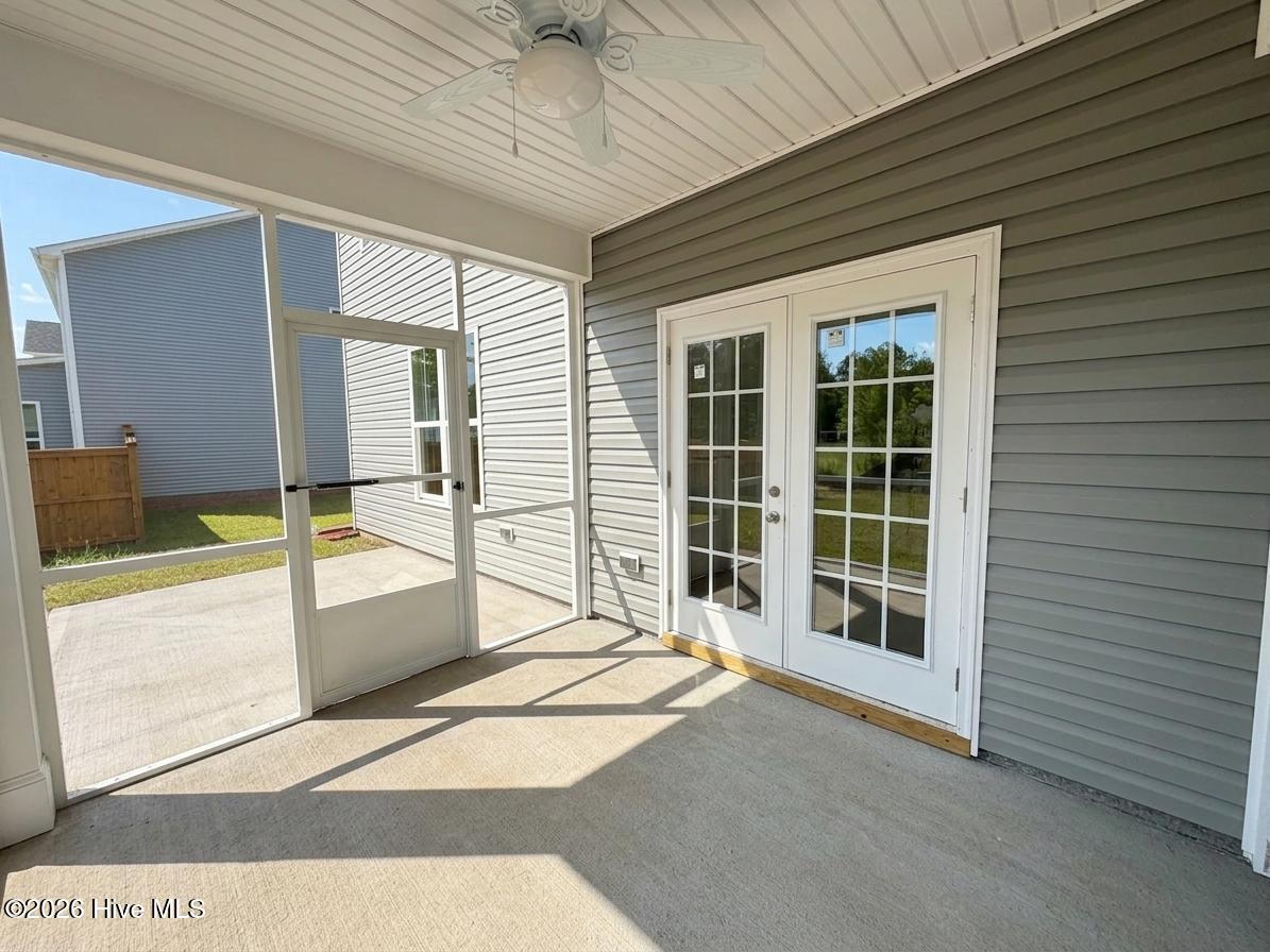 1059 Lexington Avenue Ne Property Photo 11