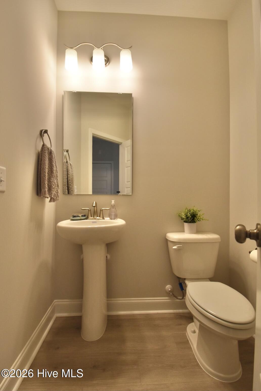 1059 Lexington Avenue Ne Property Photo 23