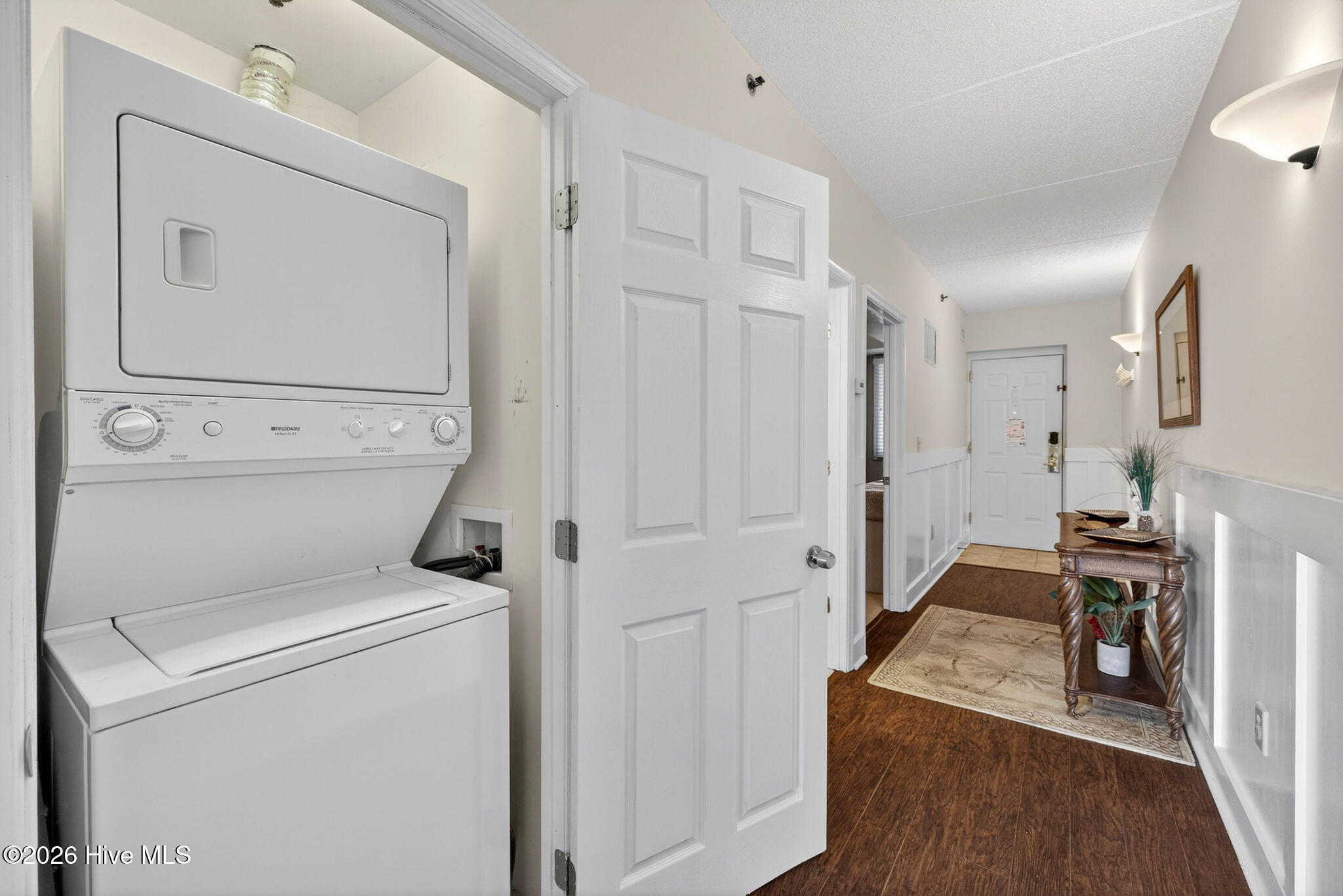 106 N Water Street 302 Property Photo 23