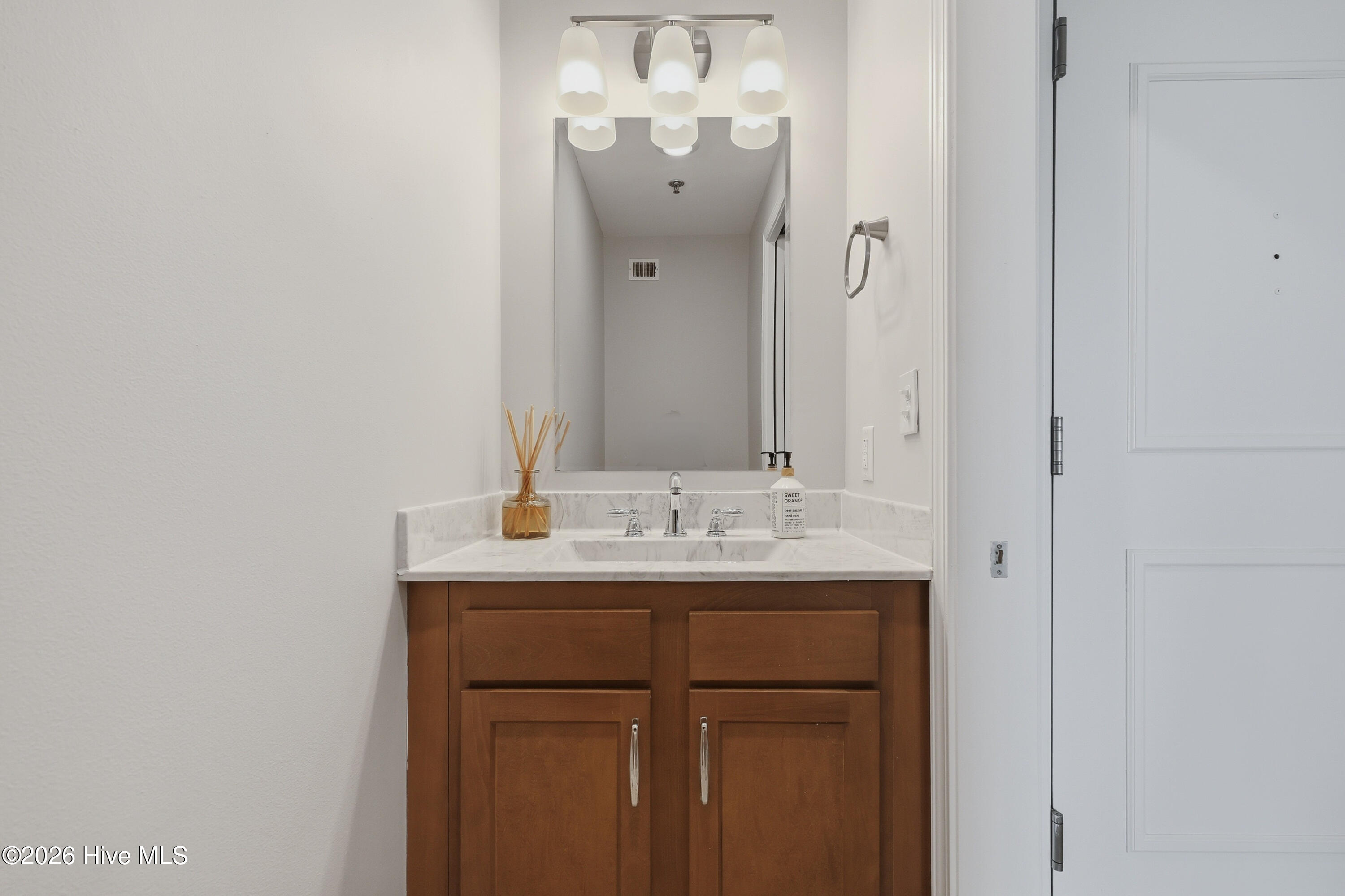 14 Grace Street Apt 909 Property Photo 12