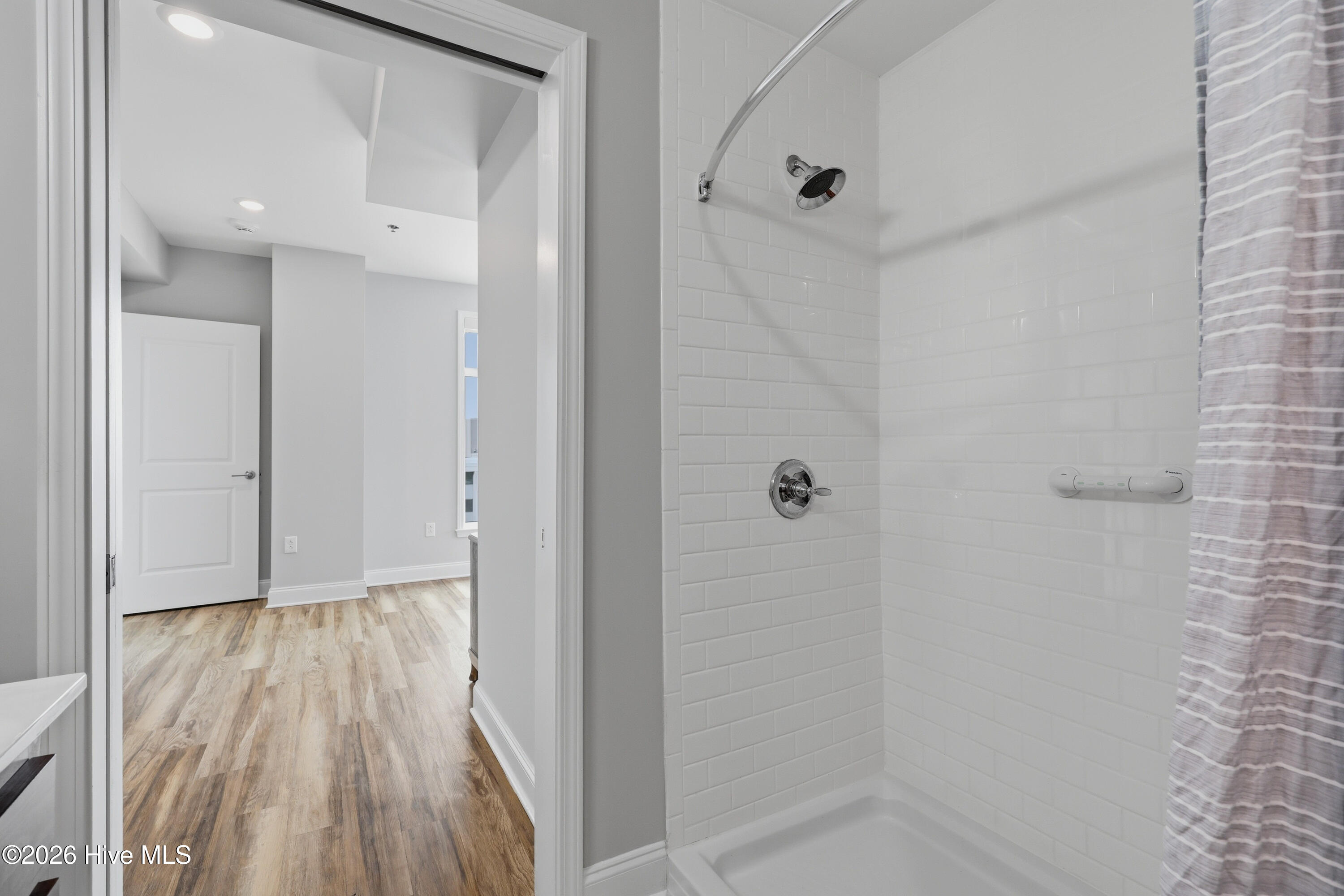 14 Grace Street Apt 909 Property Photo 29