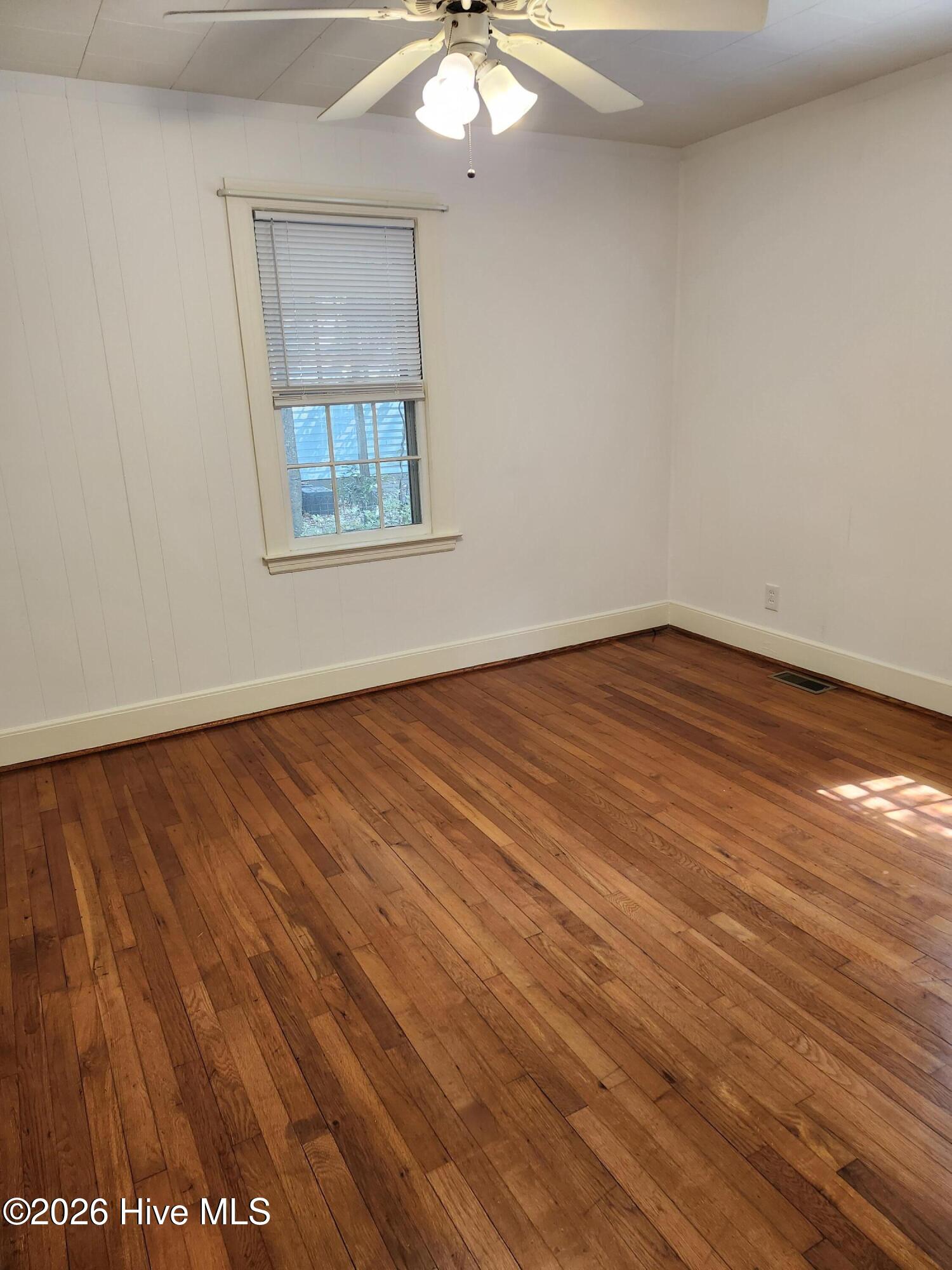 340 E Delaware Avenue Property Photo 12