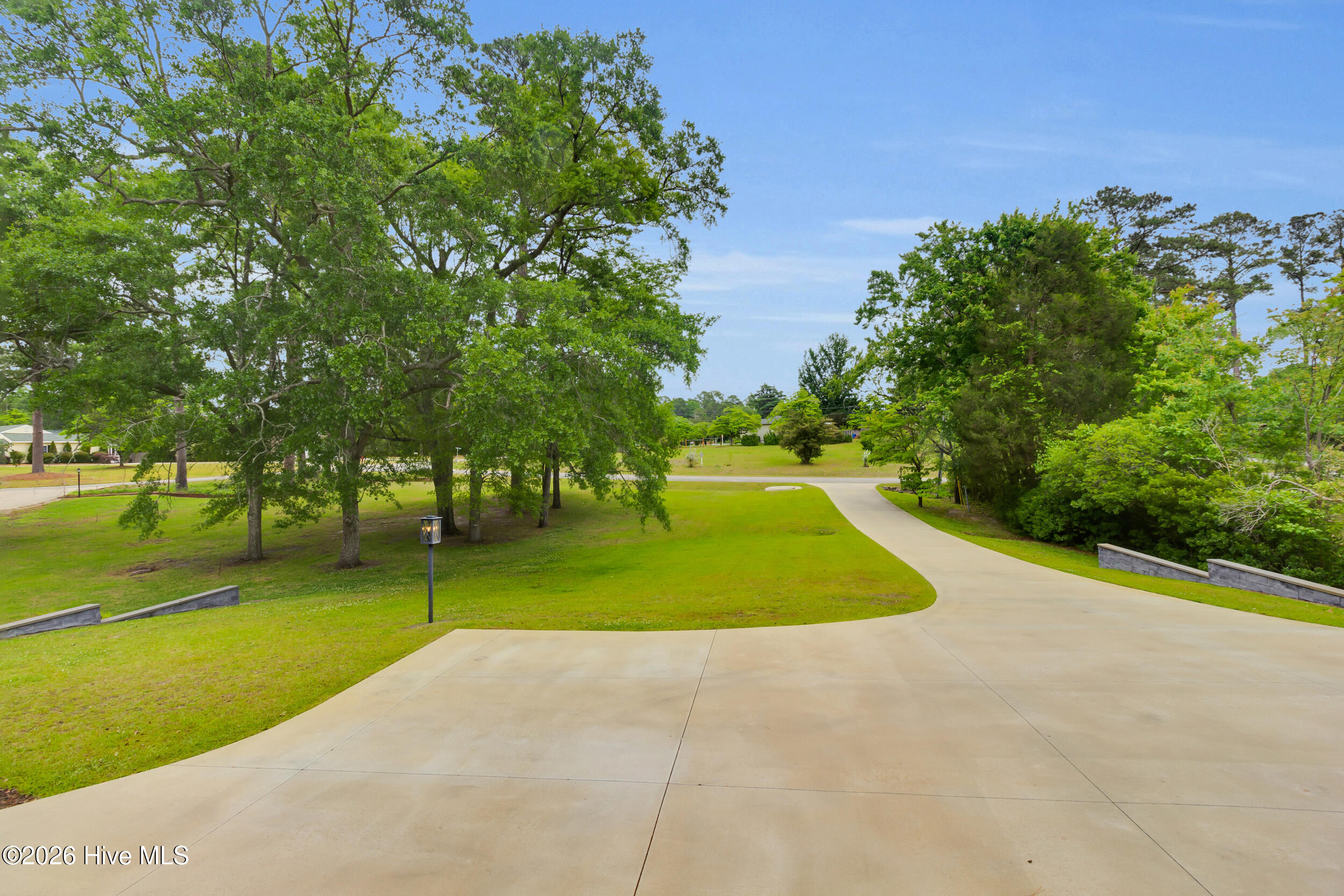 611 Creekwood Drive Property Photo 43